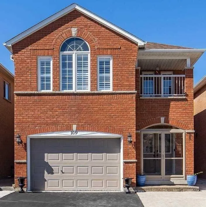 Front of 109 Monteith Crescent