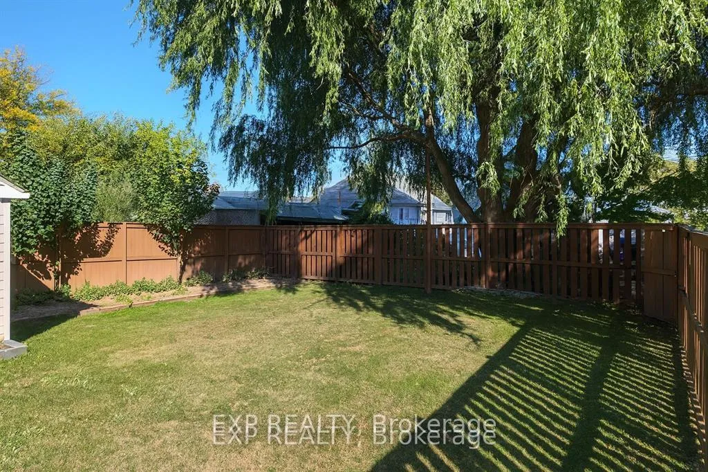 Photo 3 of 20 Marmora Street, St. Catharines, E. Chester — HOMEH