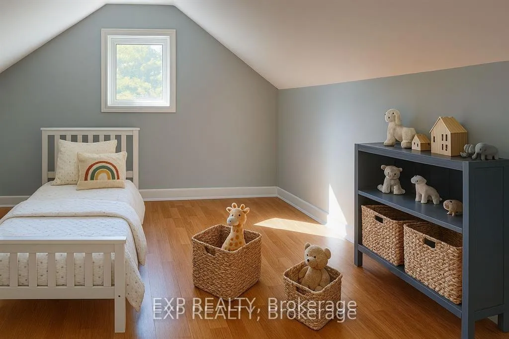 Photo 17 of 20 Marmora Street, St. Catharines, E. Chester — HOMEH