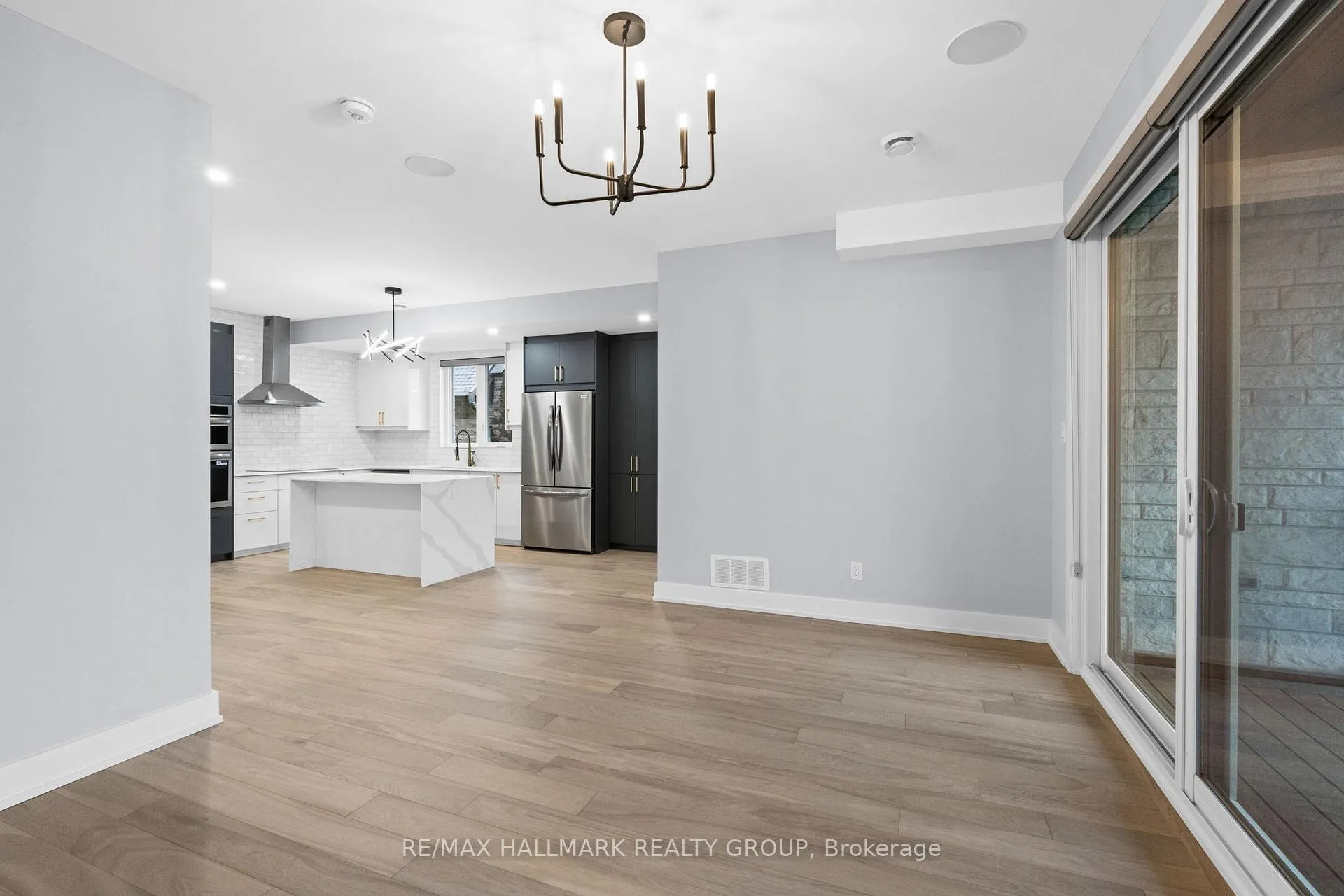 Photo 13 of Unit A, 886 Byron Avenue, Ottawa, McKellar/Highland — HOMEH