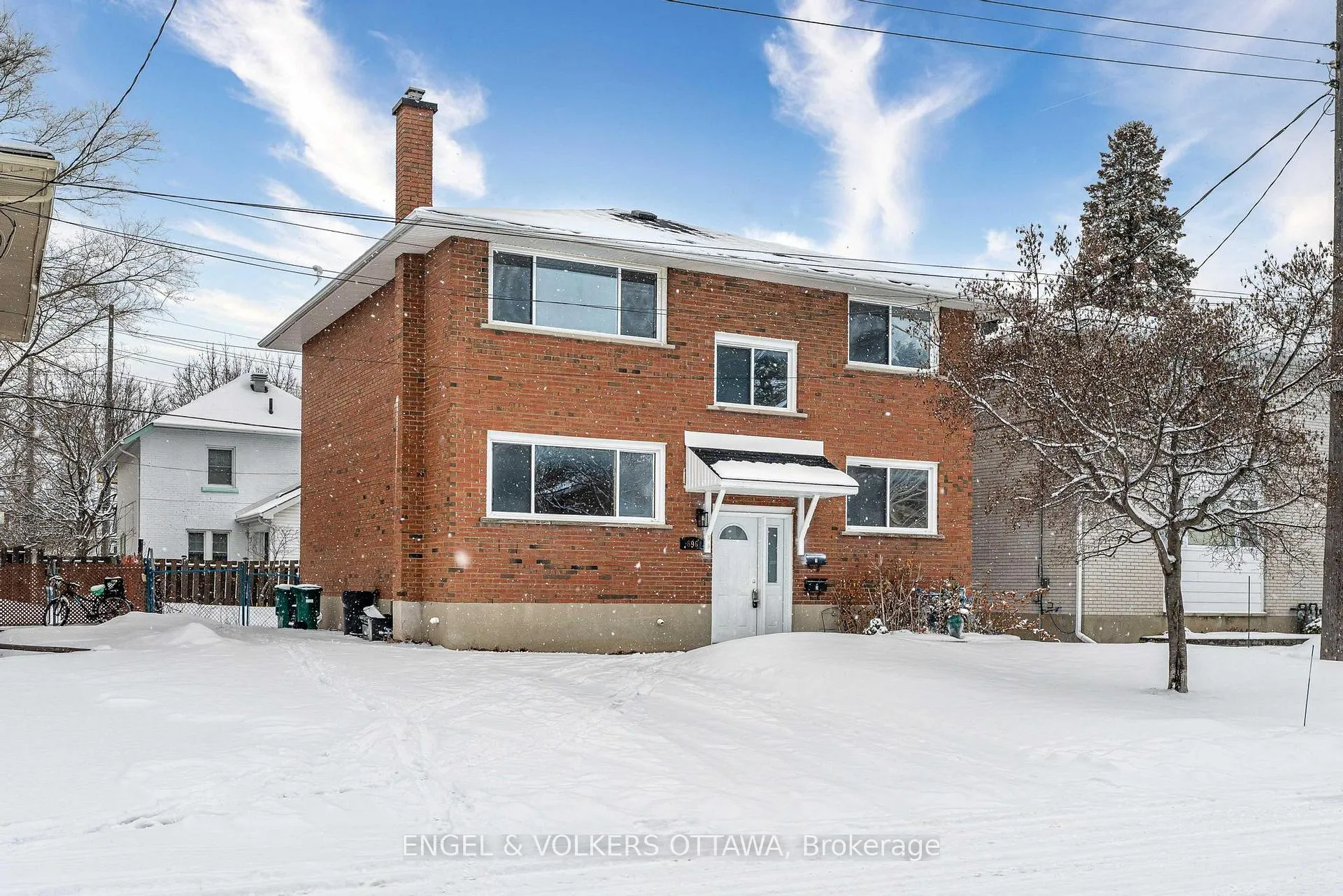 Photo 1 of Unit 2, 896 Pinewood Crescent, Ottawa, Britannia Heights — HOMEH