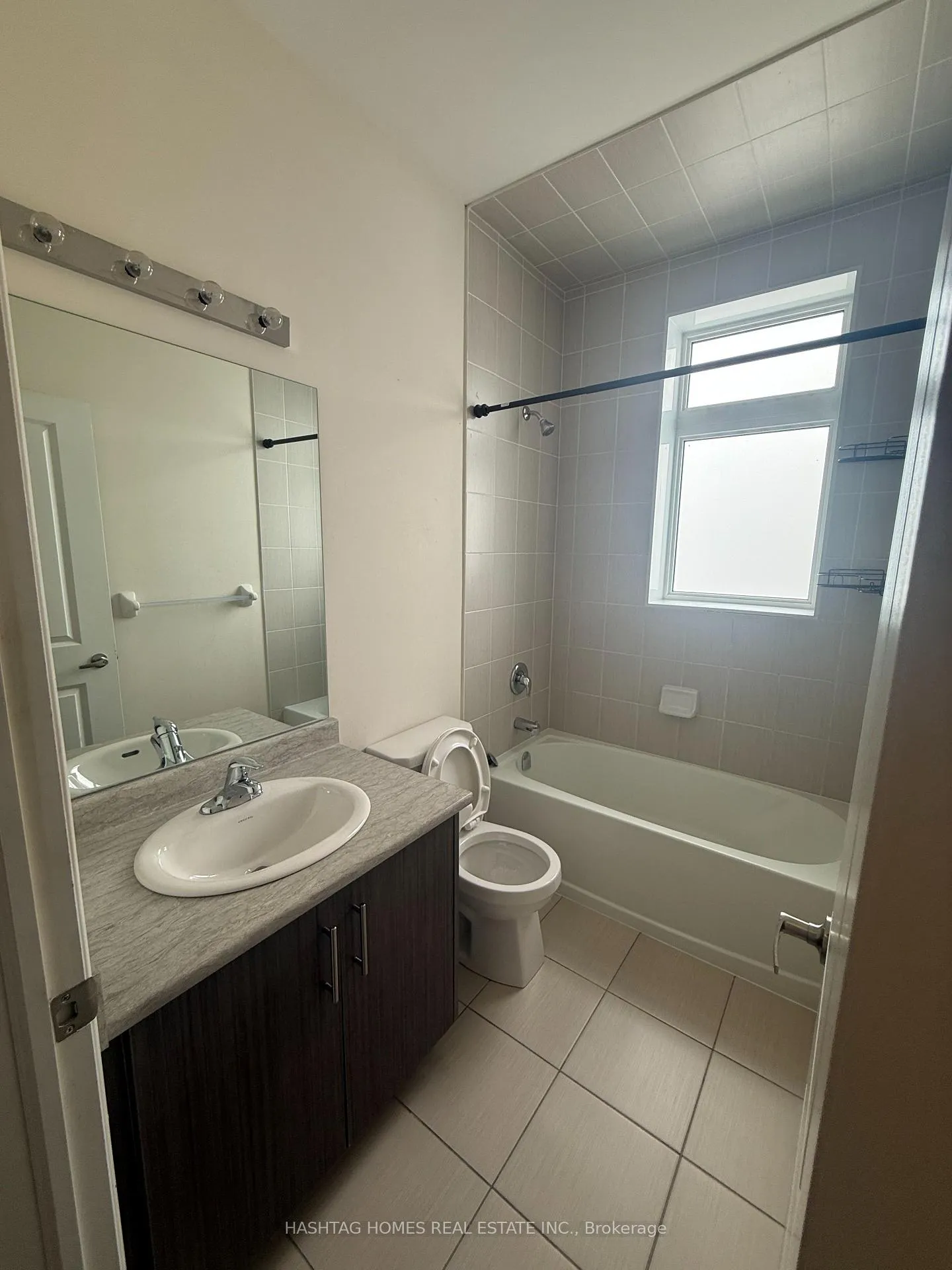 Photo 6 of Unit 412, 70 Halliford Place, Brampton, Bram East — HOMEH