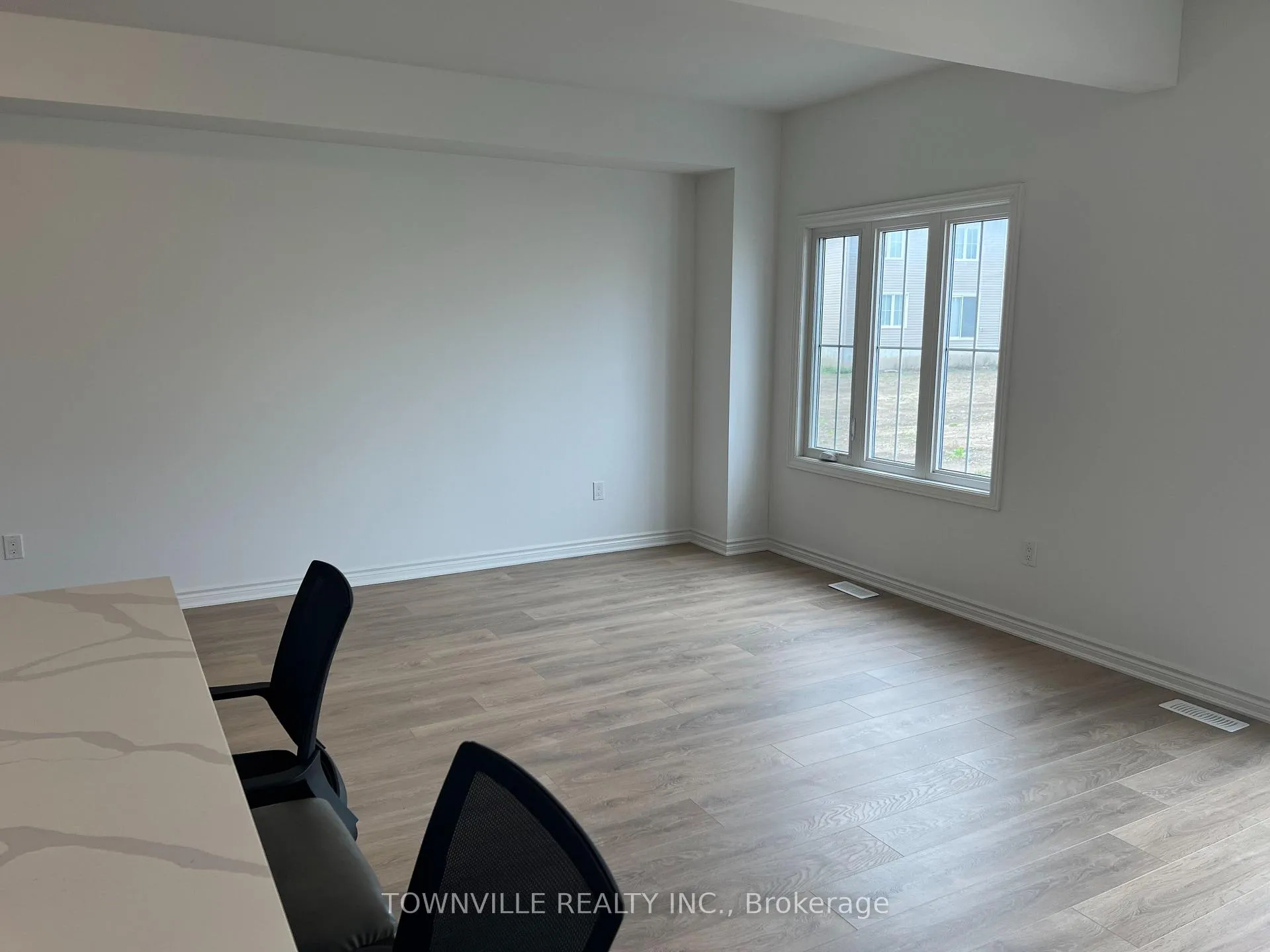 Photo 10 of 63 Lincoln Drive, Belleville, Belleville Ward — HOMEH