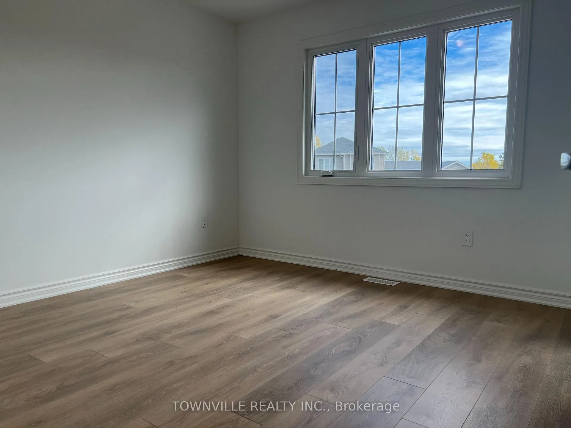 Photo 19 of 63 Lincoln Drive, Belleville, Belleville Ward — HOMEH