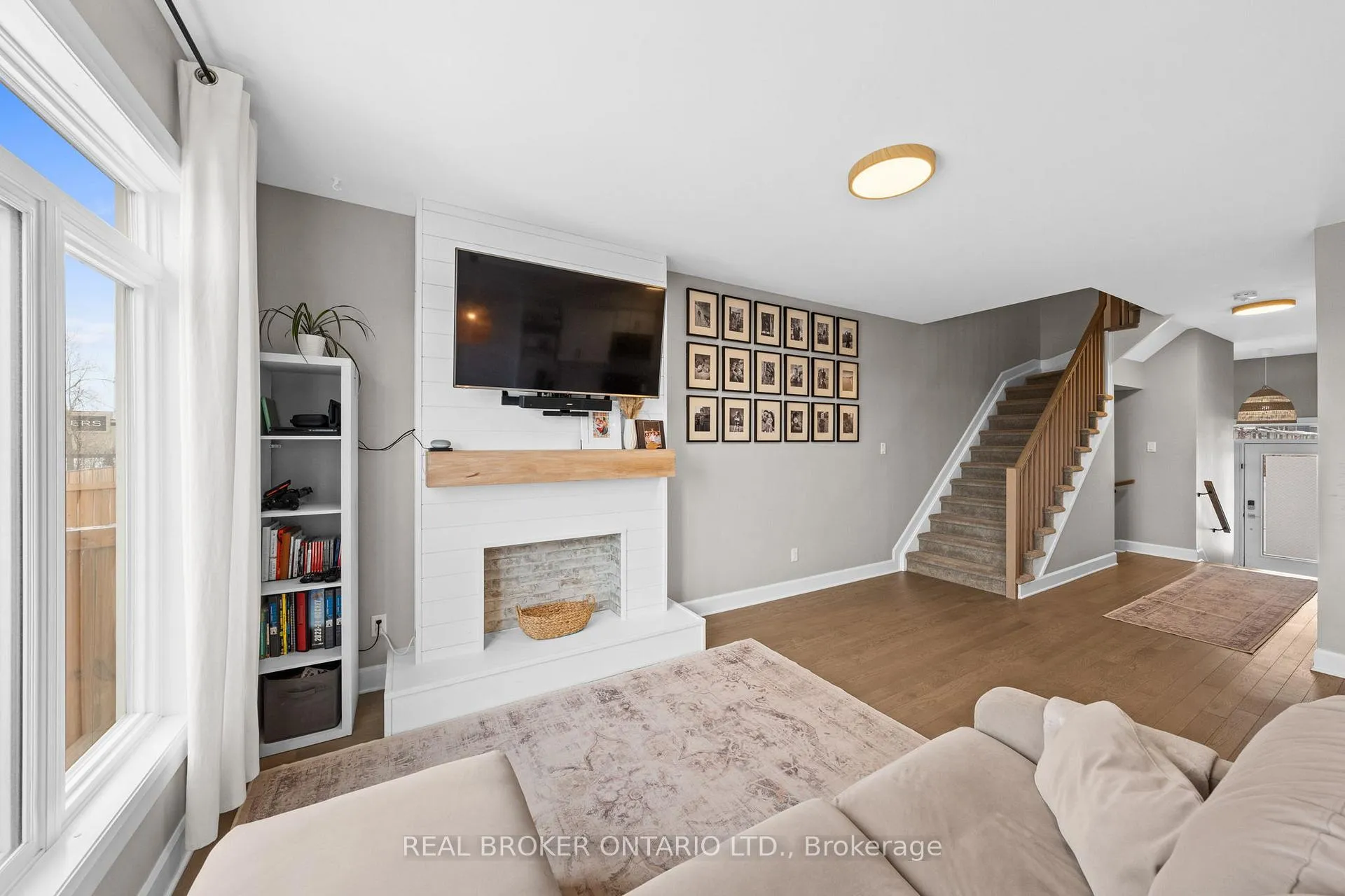 Photo 7 of 49 Mcphail Road, Carleton Place — HOMEH