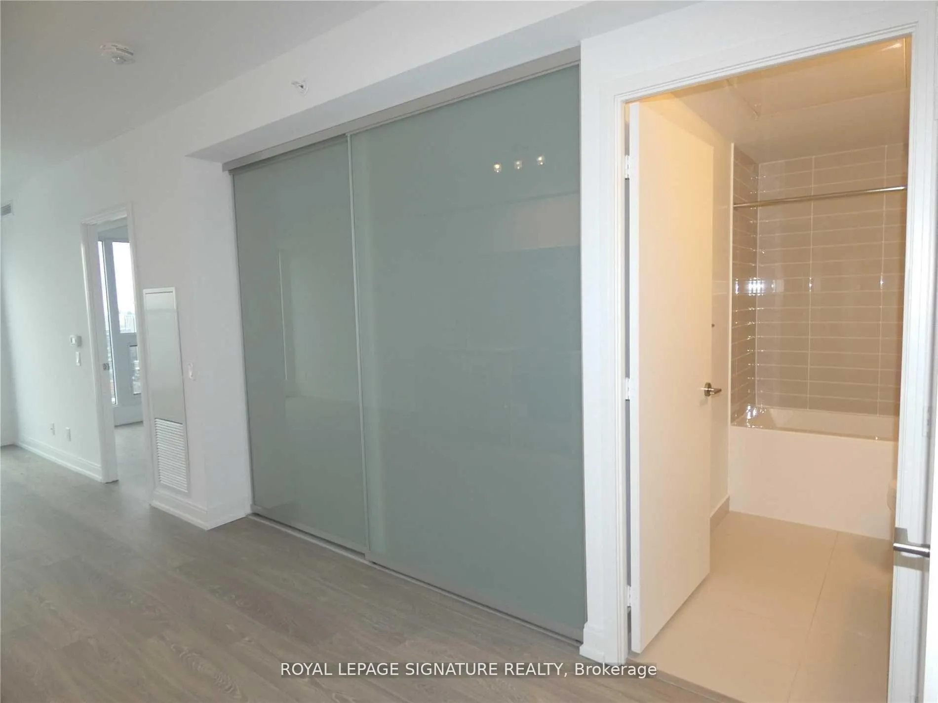 Photo 9 of Unit 3706, 181 Dundas Street E, Toronto, Church-Yonge Corridor — HOMEH
