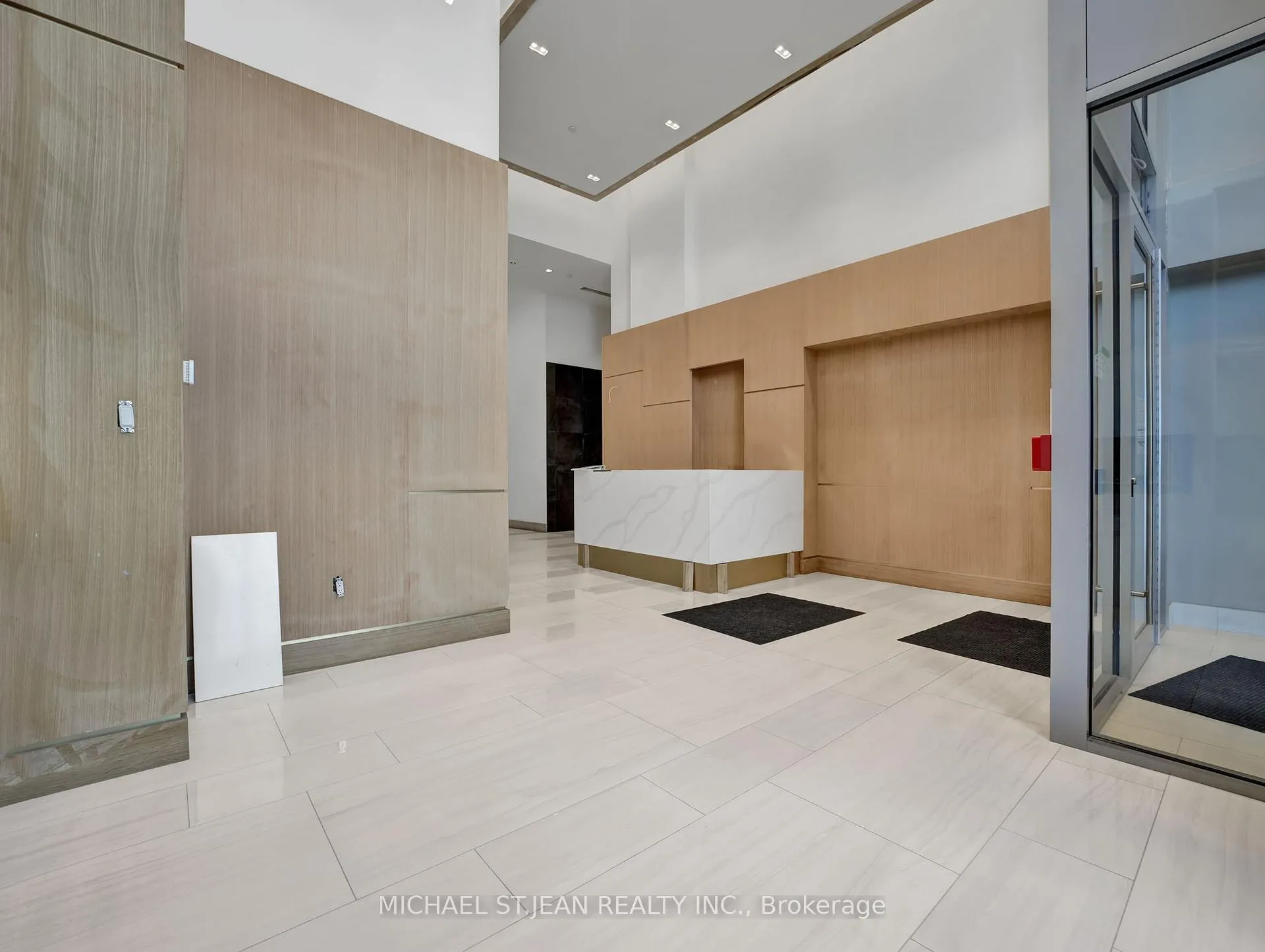 Photo 7 of Unit 1418, 2782 Barton Street E, Hamilton, Grayside — HOMEH