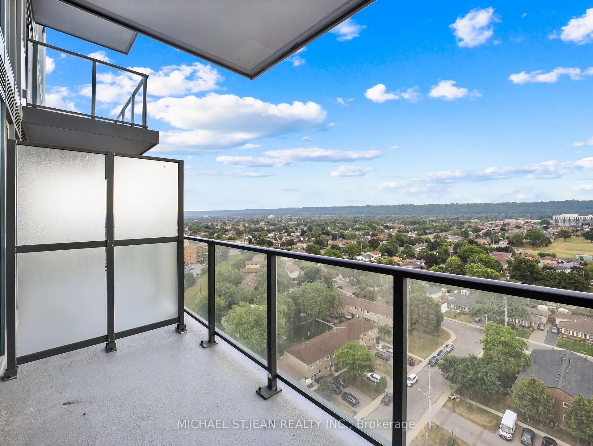 Photo 33 of Unit 1418, 2782 Barton Street E, Hamilton, Grayside — HOMEH