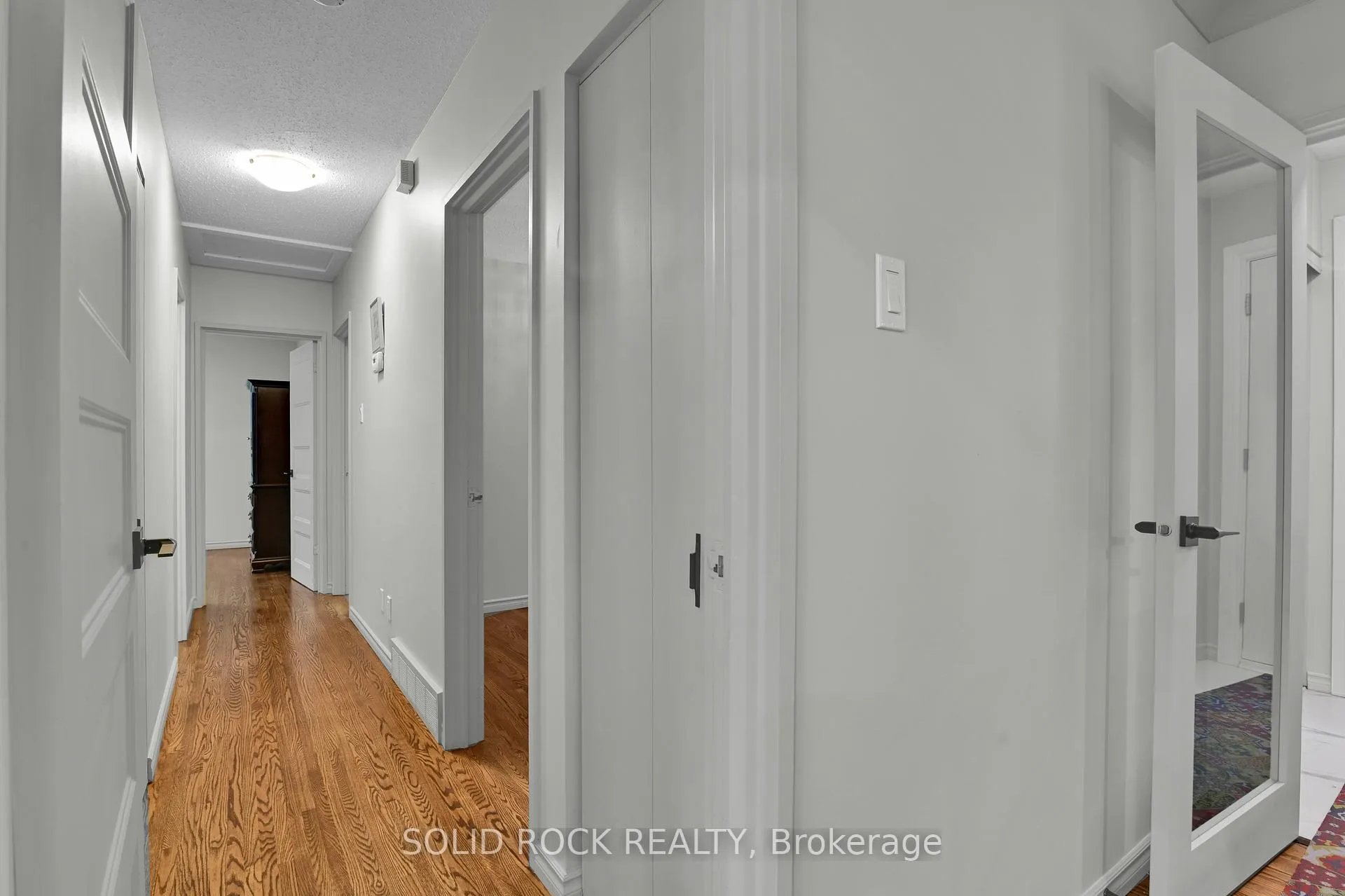 Photo 13 of 28 Carbrooke Street, Ottawa, Kanata - Glencairn/Hazeldean — HOMEH