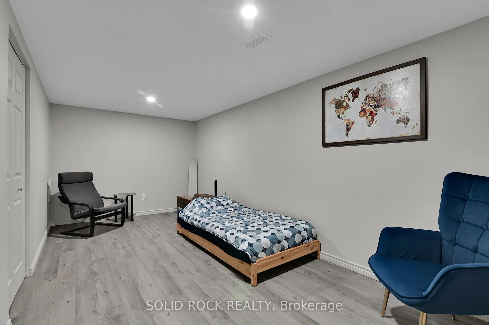 Photo 29 of 28 Carbrooke Street, Ottawa, Kanata - Glencairn/Hazeldean — HOMEH