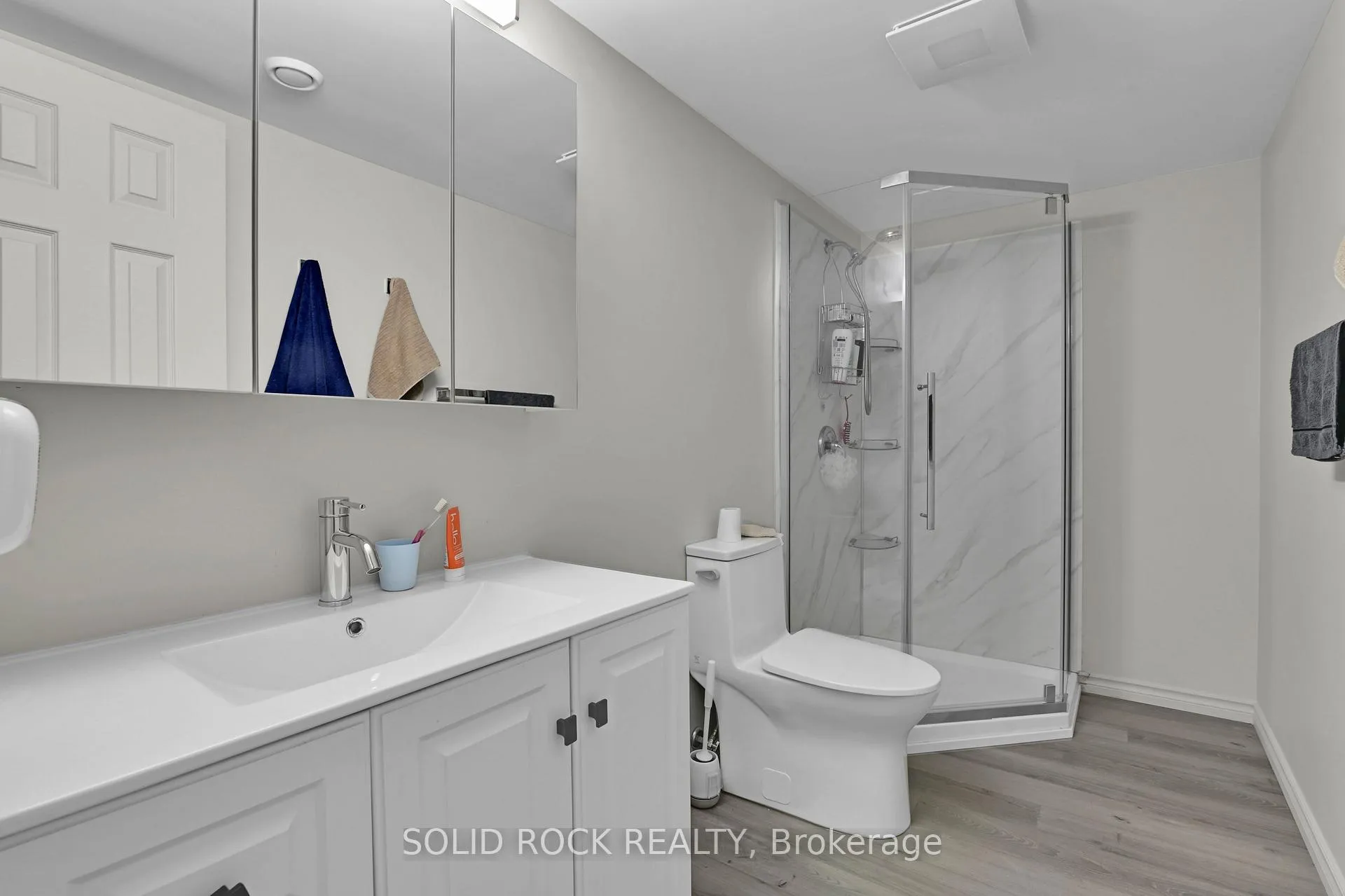 Photo 30 of 28 Carbrooke Street, Ottawa, Kanata - Glencairn/Hazeldean — HOMEH