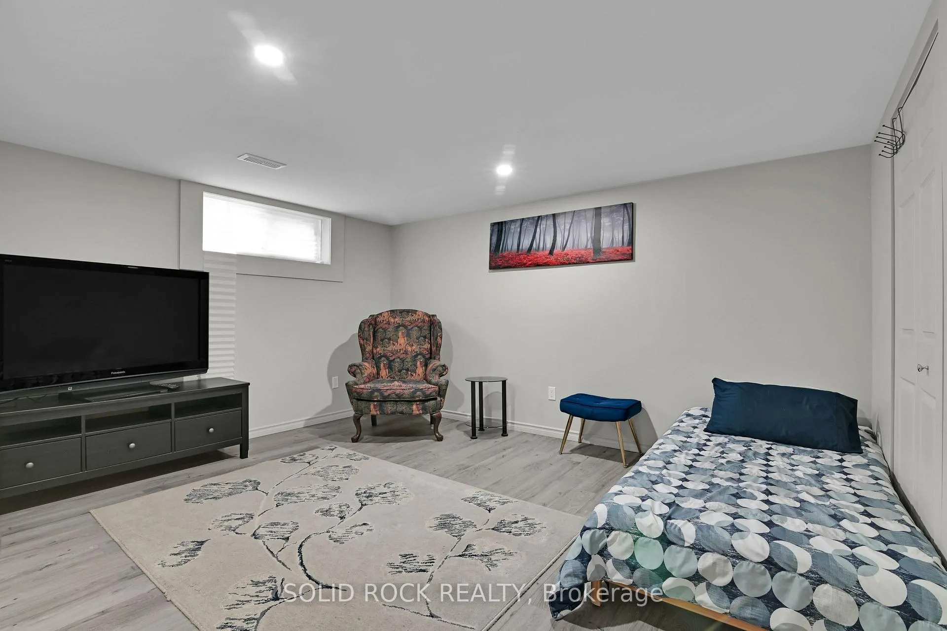 Photo 31 of 28 Carbrooke Street, Ottawa, Kanata - Glencairn/Hazeldean — HOMEH