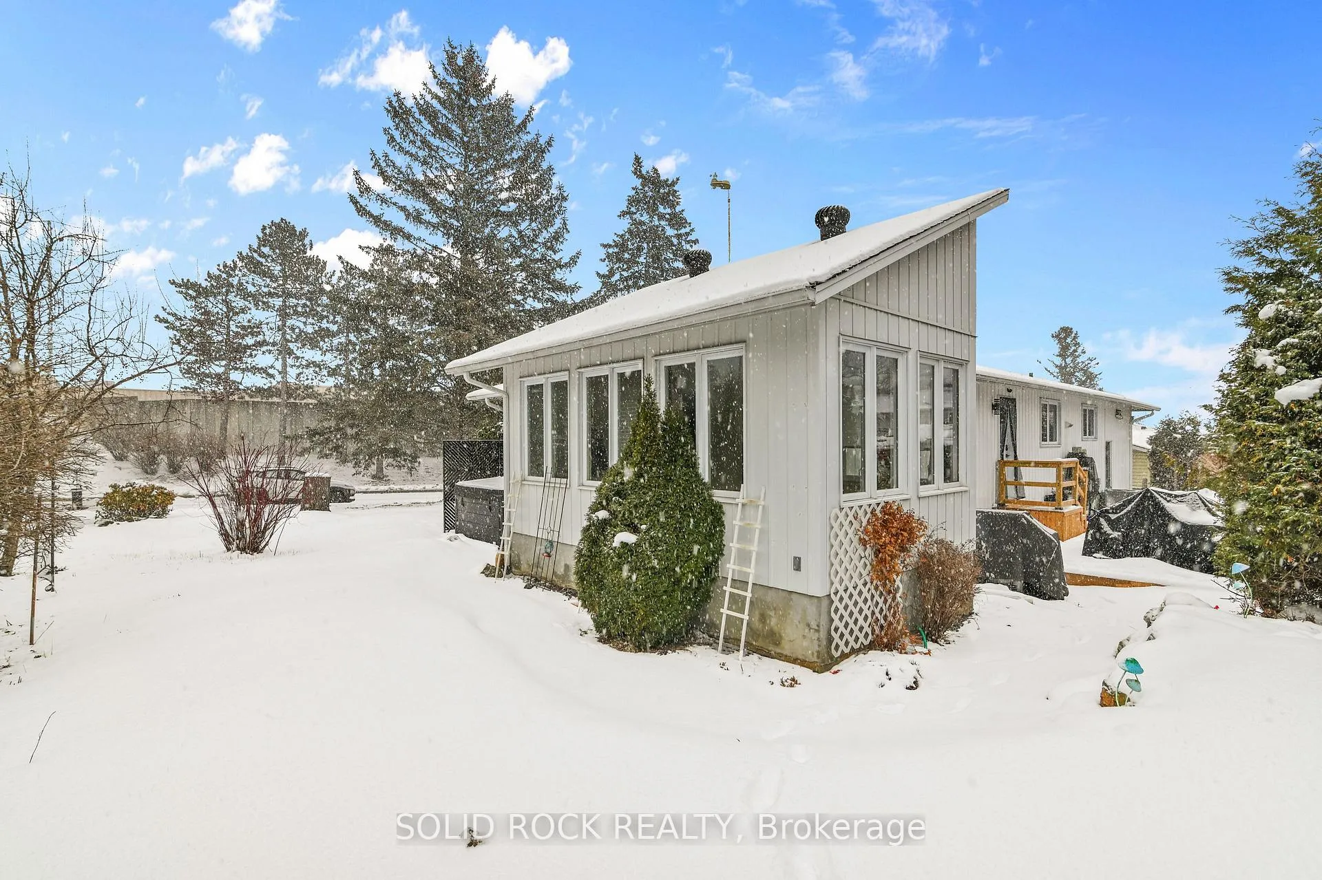 Photo 34 of 28 Carbrooke Street, Ottawa, Kanata - Glencairn/Hazeldean — HOMEH