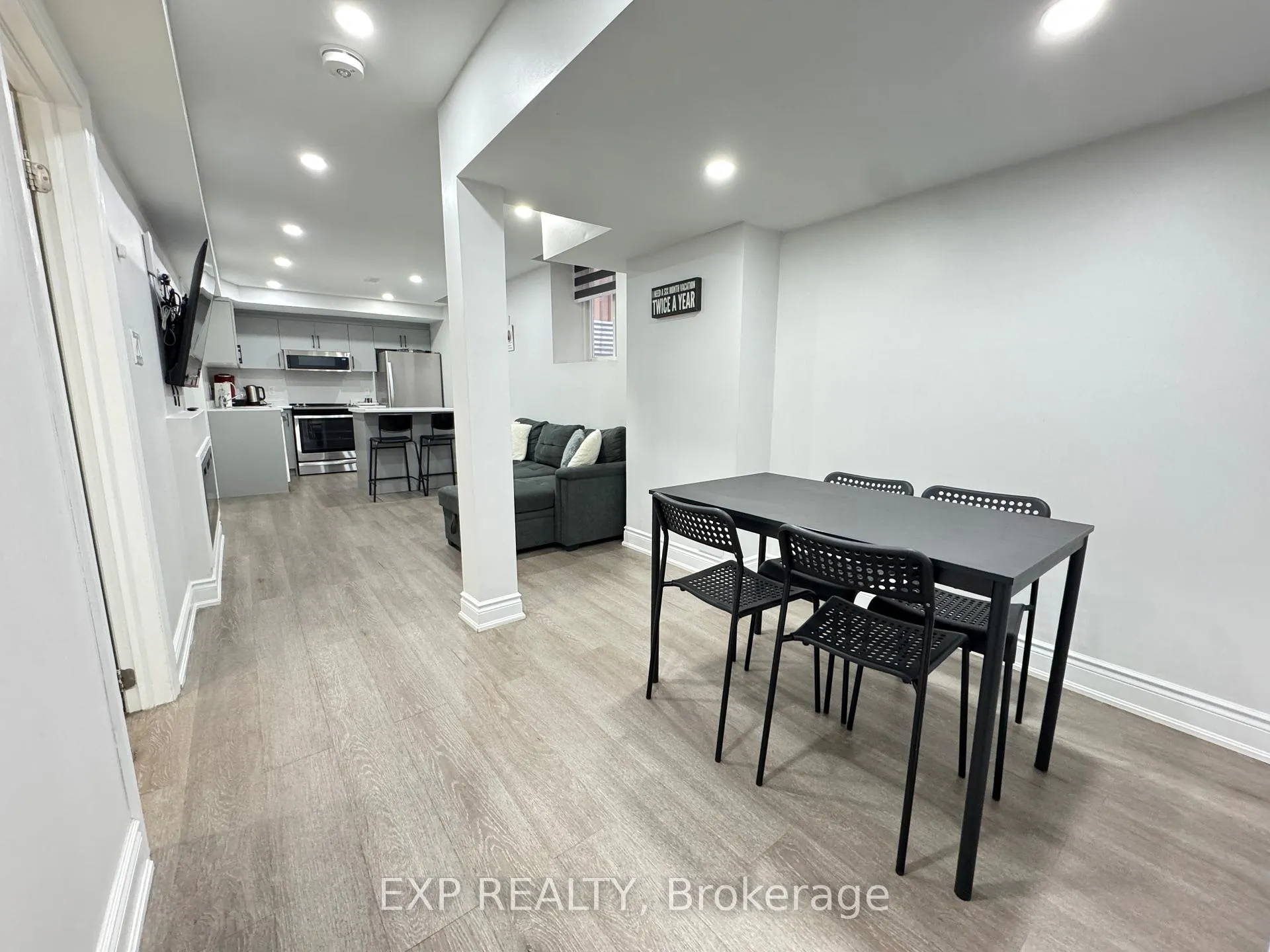 Photo 2 of Unit Basement, 164 Morningside Drive, Halton Hills, Georgetown — HOMEH