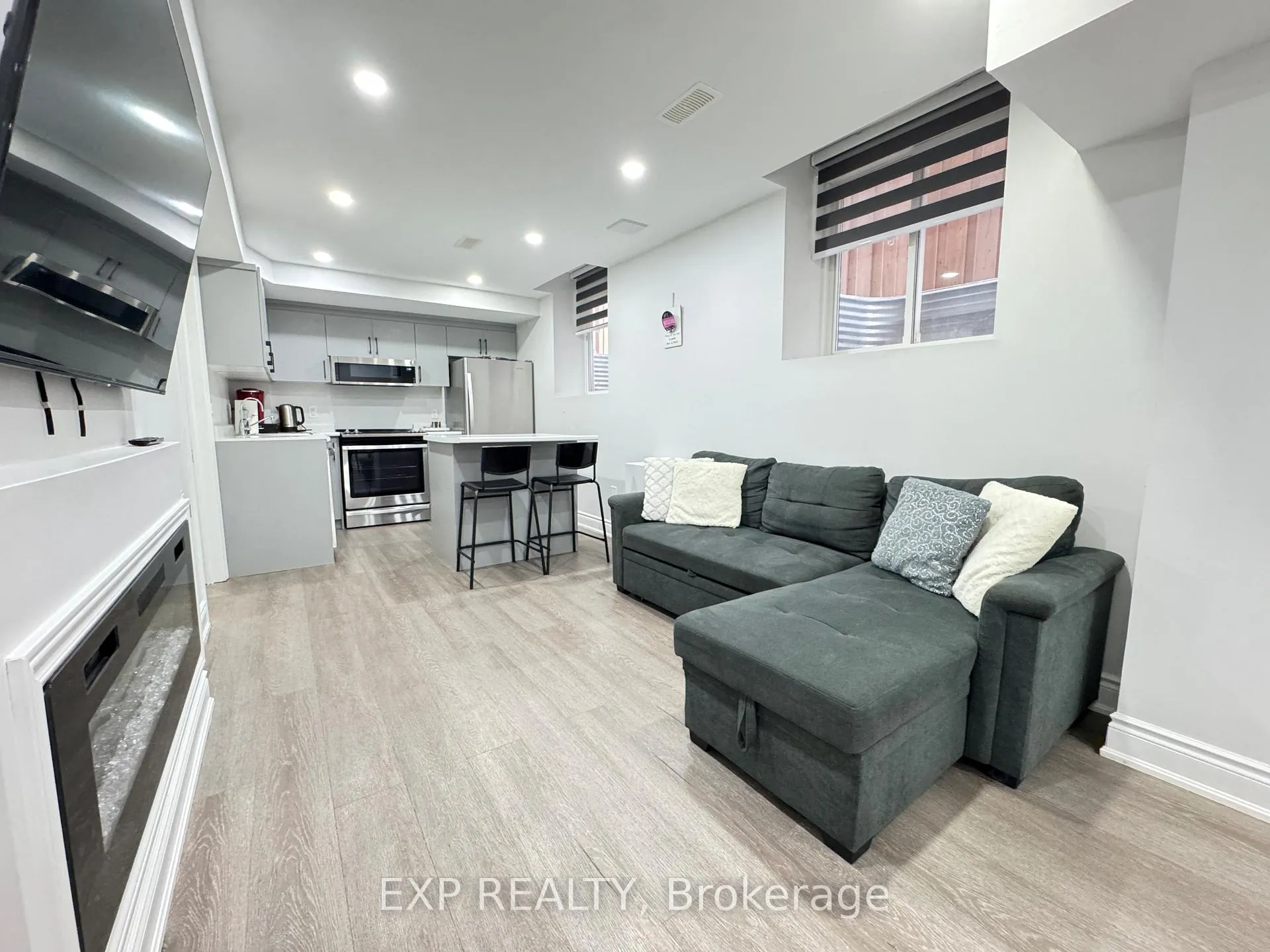 Photo 3 of Unit Basement, 164 Morningside Drive, Halton Hills, Georgetown — HOMEH