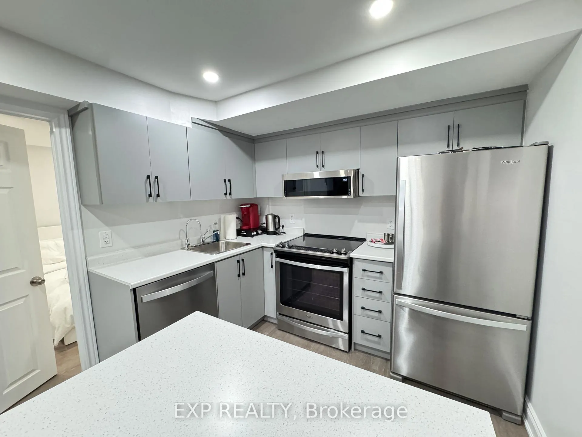 Photo 8 of Unit Basement, 164 Morningside Drive, Halton Hills, Georgetown — HOMEH