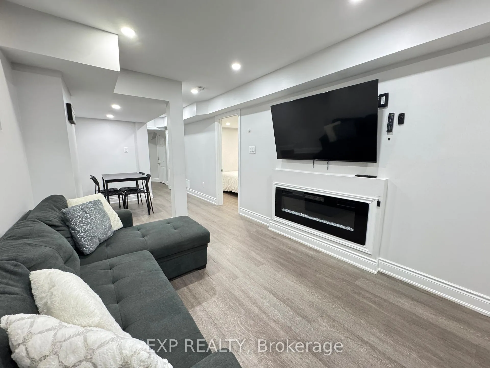 Photo 11 of Unit Basement, 164 Morningside Drive, Halton Hills, Georgetown — HOMEH