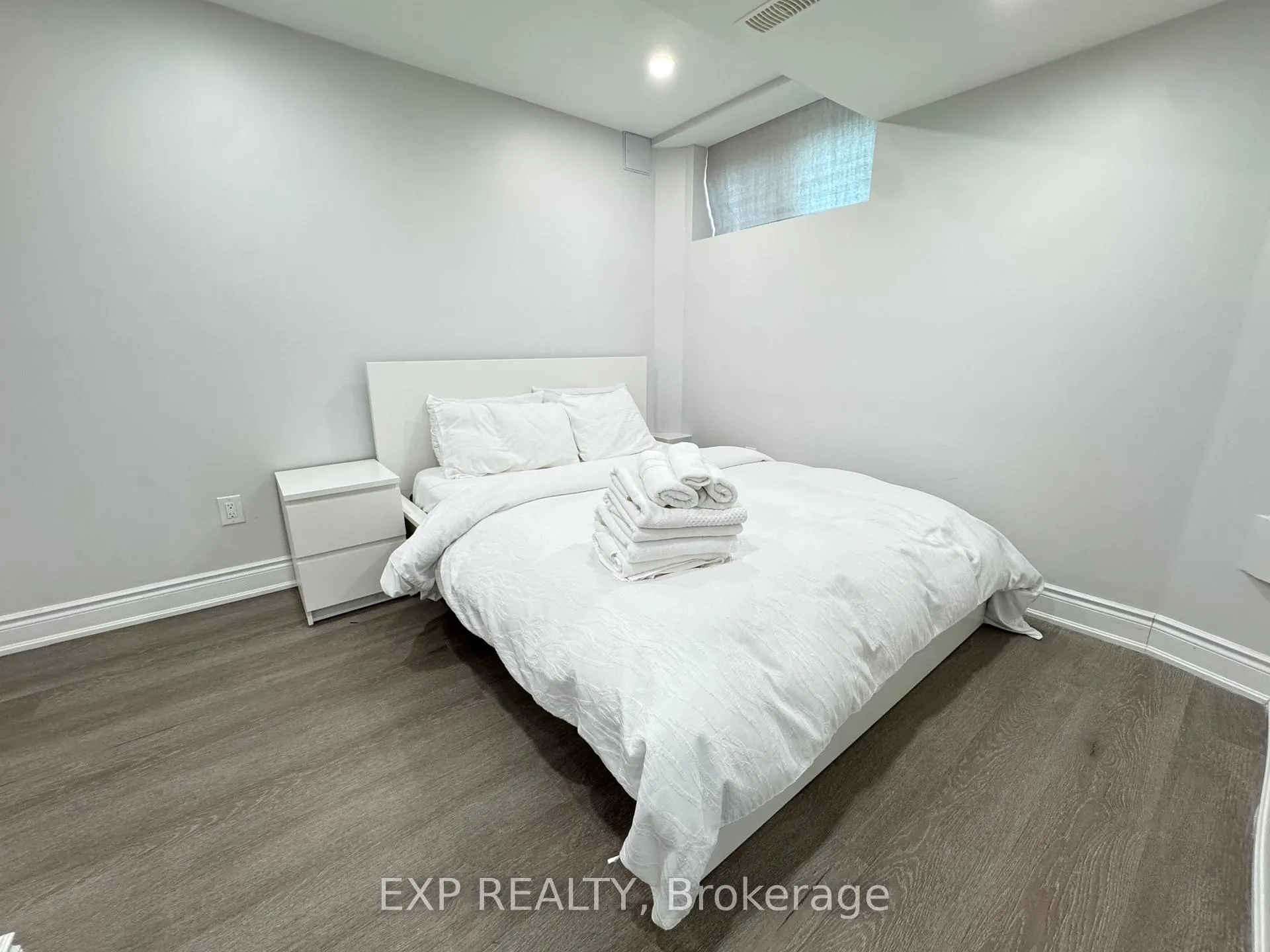 Photo 12 of Unit Basement, 164 Morningside Drive, Halton Hills, Georgetown — HOMEH