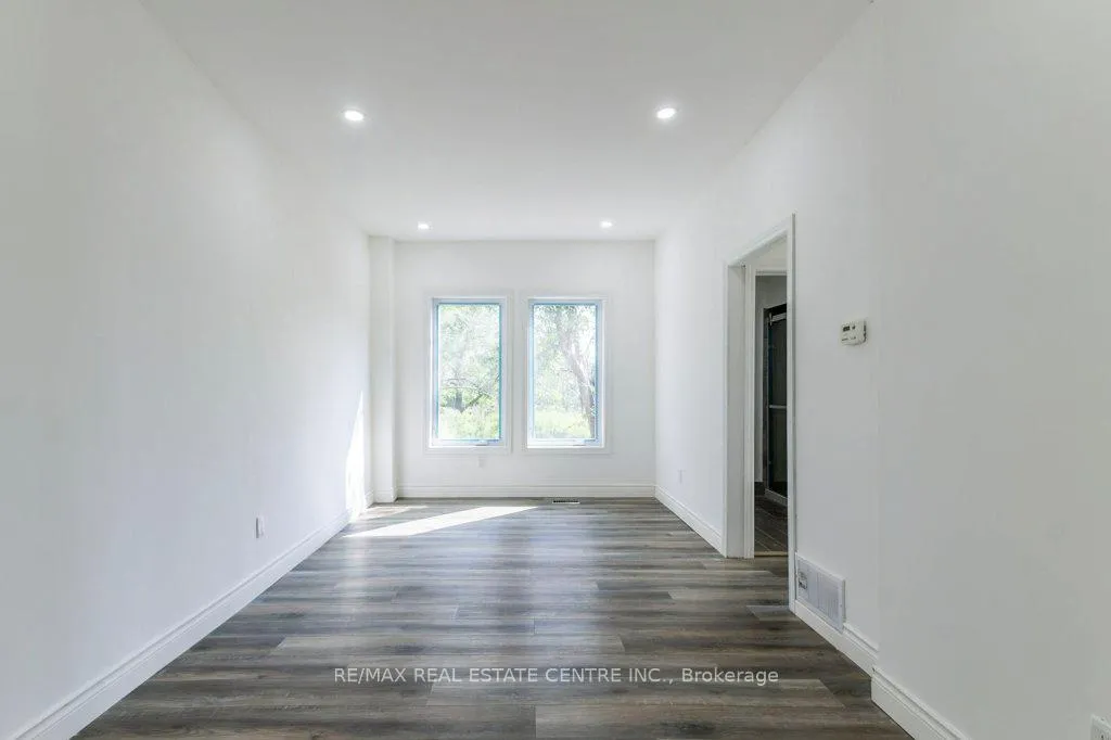 Photo 6 of 1411 Hwy 56, Hamilton, Rural Glanbrook — HOMEH