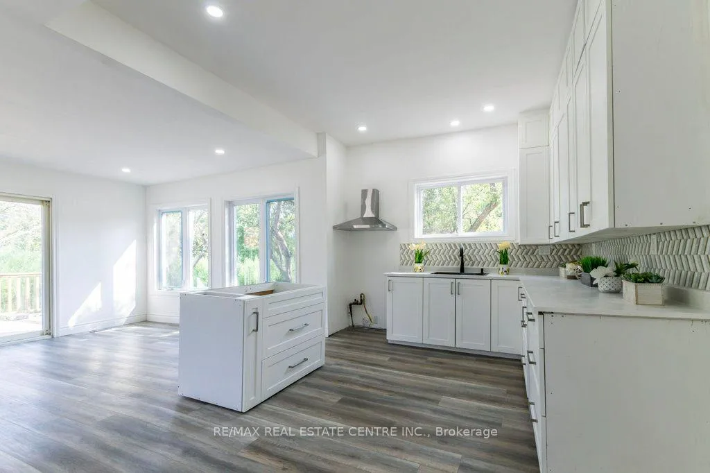 Photo 7 of 1411 Hwy 56, Hamilton, Rural Glanbrook — HOMEH