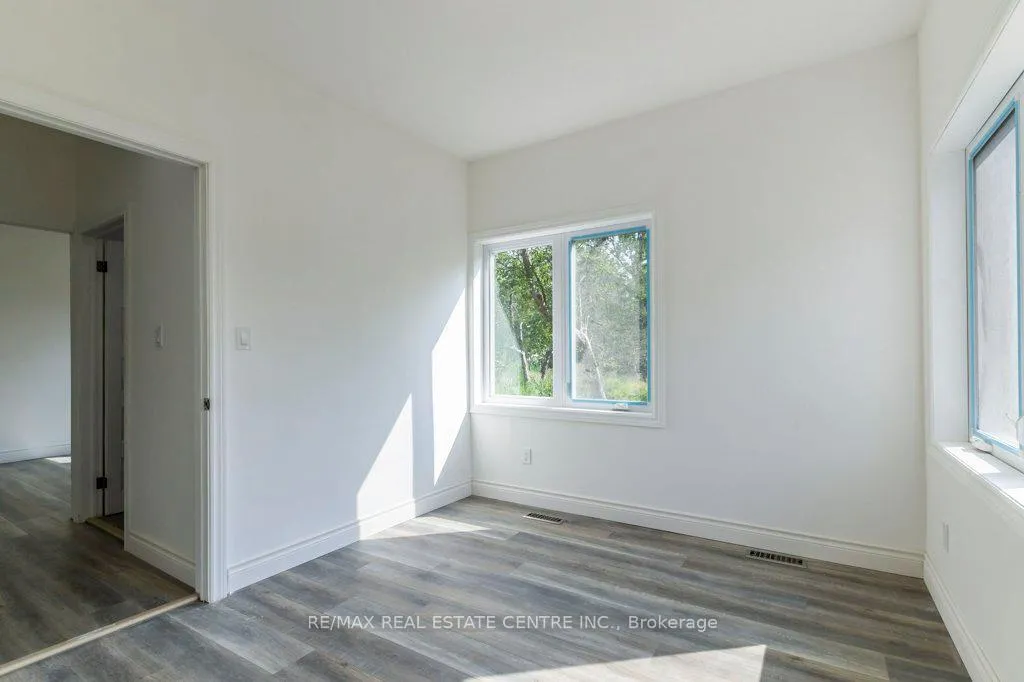 Photo 15 of 1411 Hwy 56, Hamilton, Rural Glanbrook — HOMEH