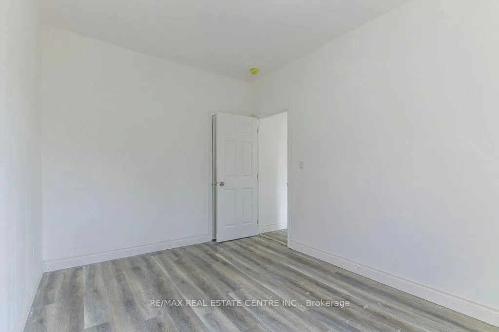 Photo 18 of 1411 Hwy 56, Hamilton, Rural Glanbrook — HOMEH