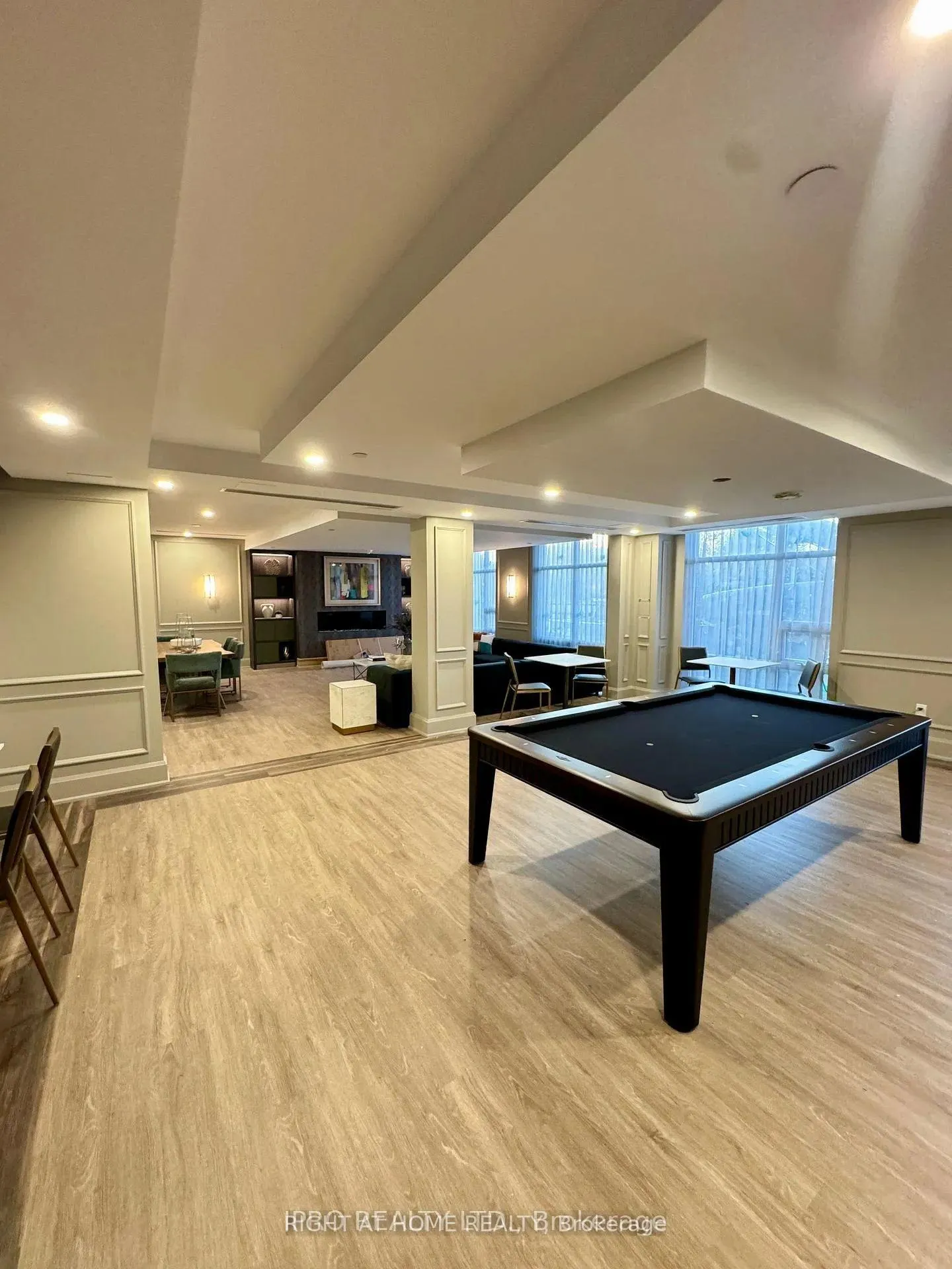 Photo 3 of Unit 316, 470 Dundas Street E, Hamilton, Waterdown — HOMEH