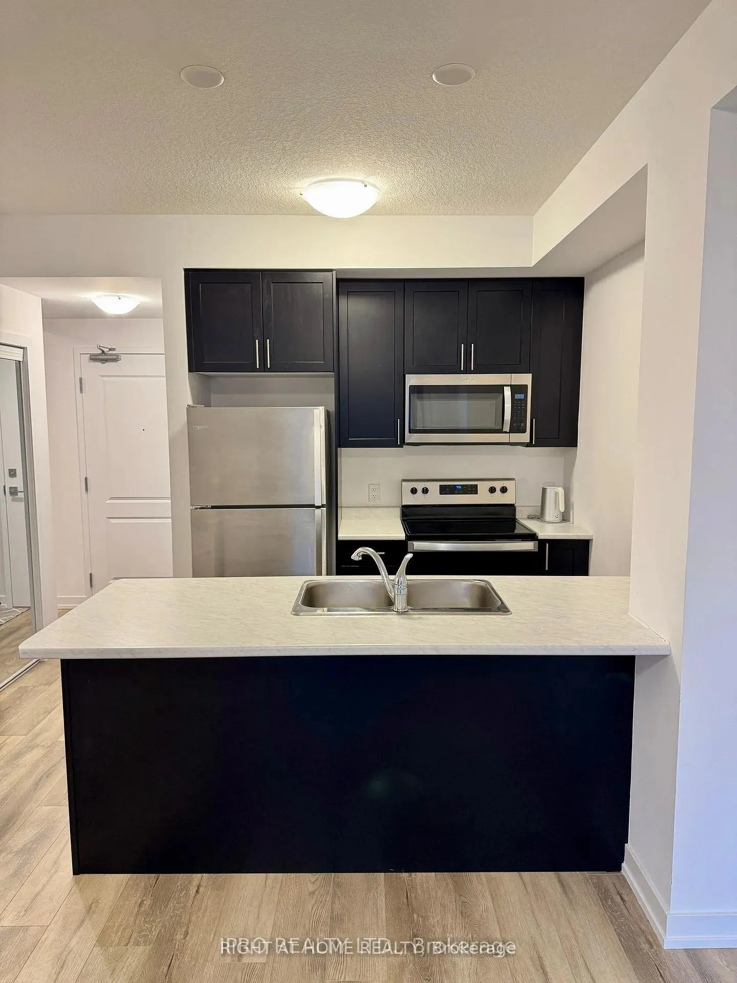 Photo 7 of Unit 316, 470 Dundas Street E, Hamilton, Waterdown — HOMEH