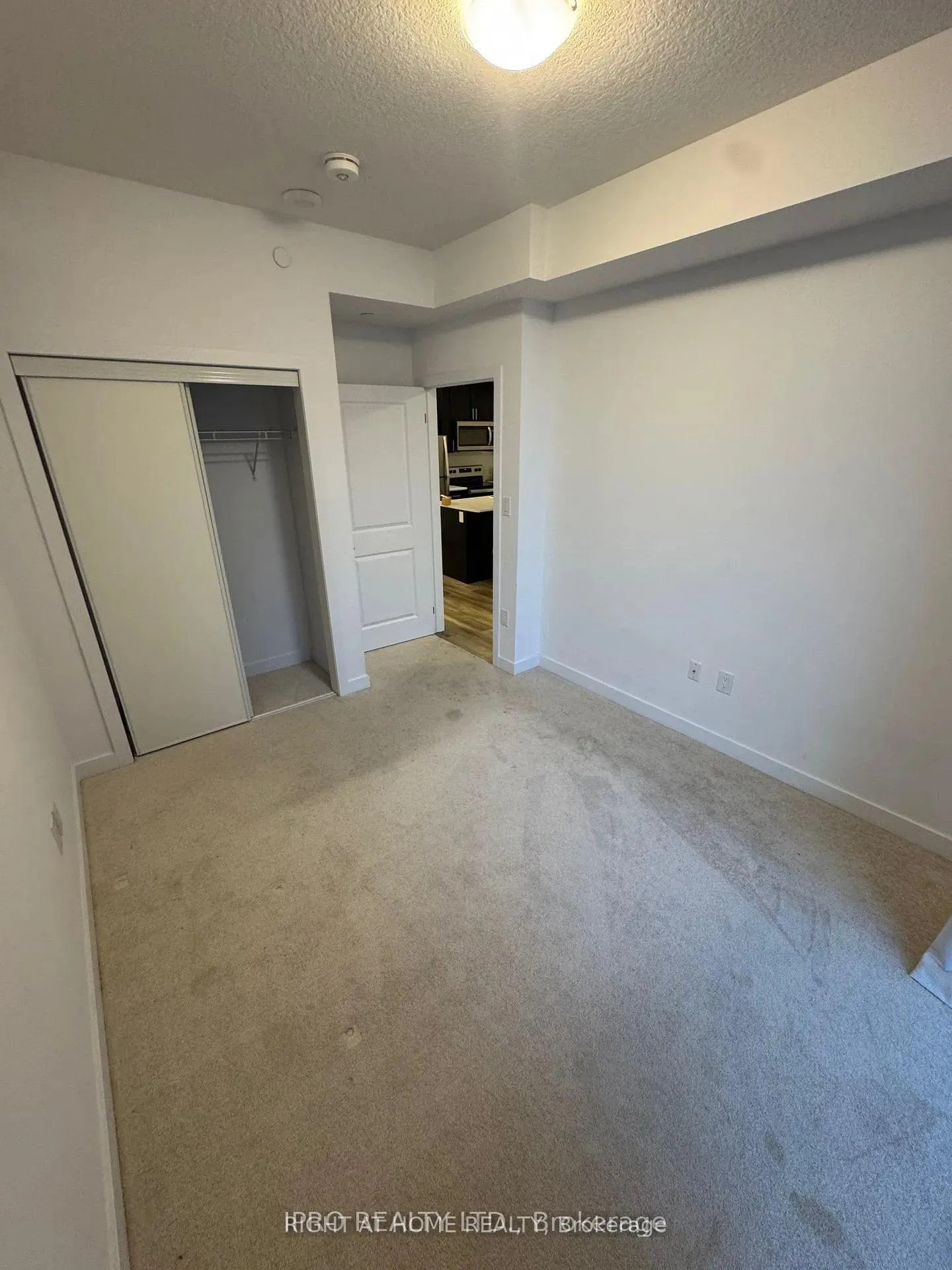 Photo 10 of Unit 316, 470 Dundas Street E, Hamilton, Waterdown — HOMEH