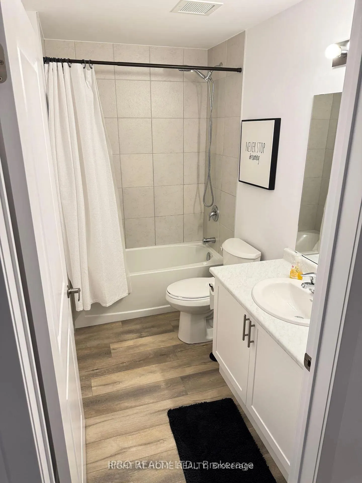Photo 11 of Unit 316, 470 Dundas Street E, Hamilton, Waterdown — HOMEH