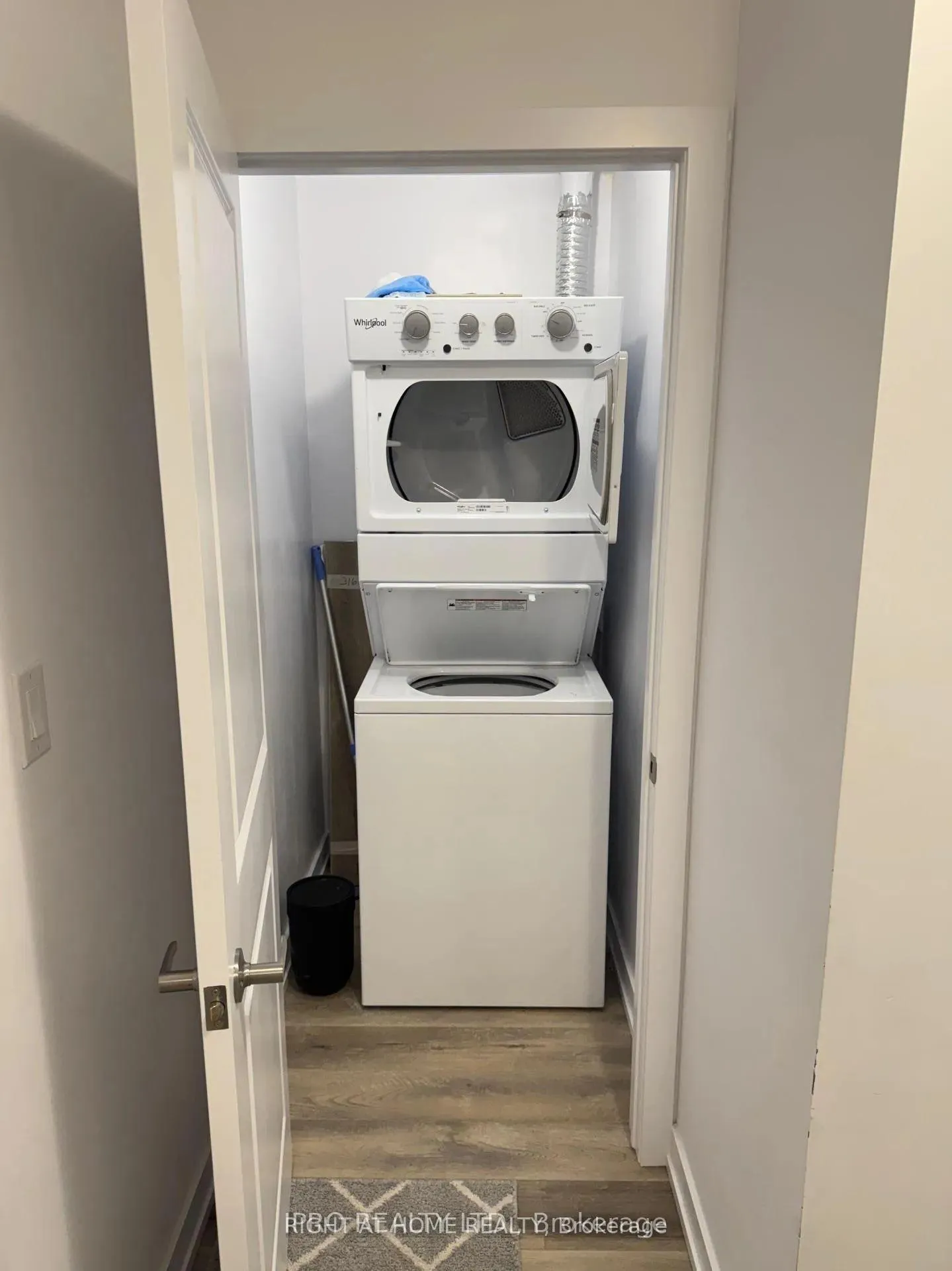 Photo 13 of Unit 316, 470 Dundas Street E, Hamilton, Waterdown — HOMEH