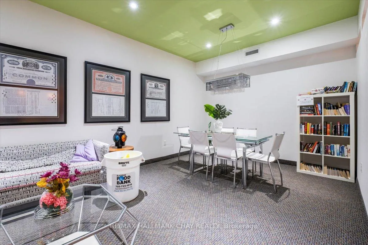 Photo 7 of Unit 306, 720 Yonge Street, Barrie, Painswick South — HOMEH