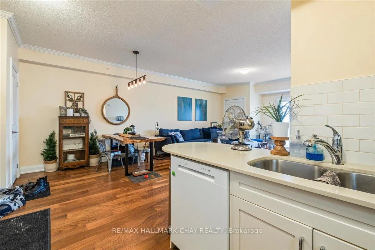 Photo 16 of Unit 306, 720 Yonge Street, Barrie, Painswick South — HOMEH