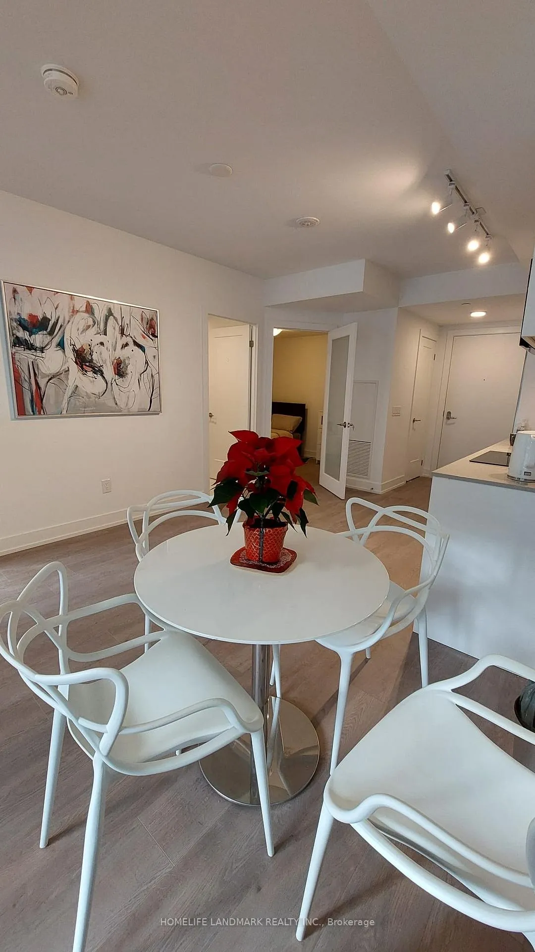 Photo 5 of Unit 705, 9 Clegg Road N, Markham, Unionville — HOMEH