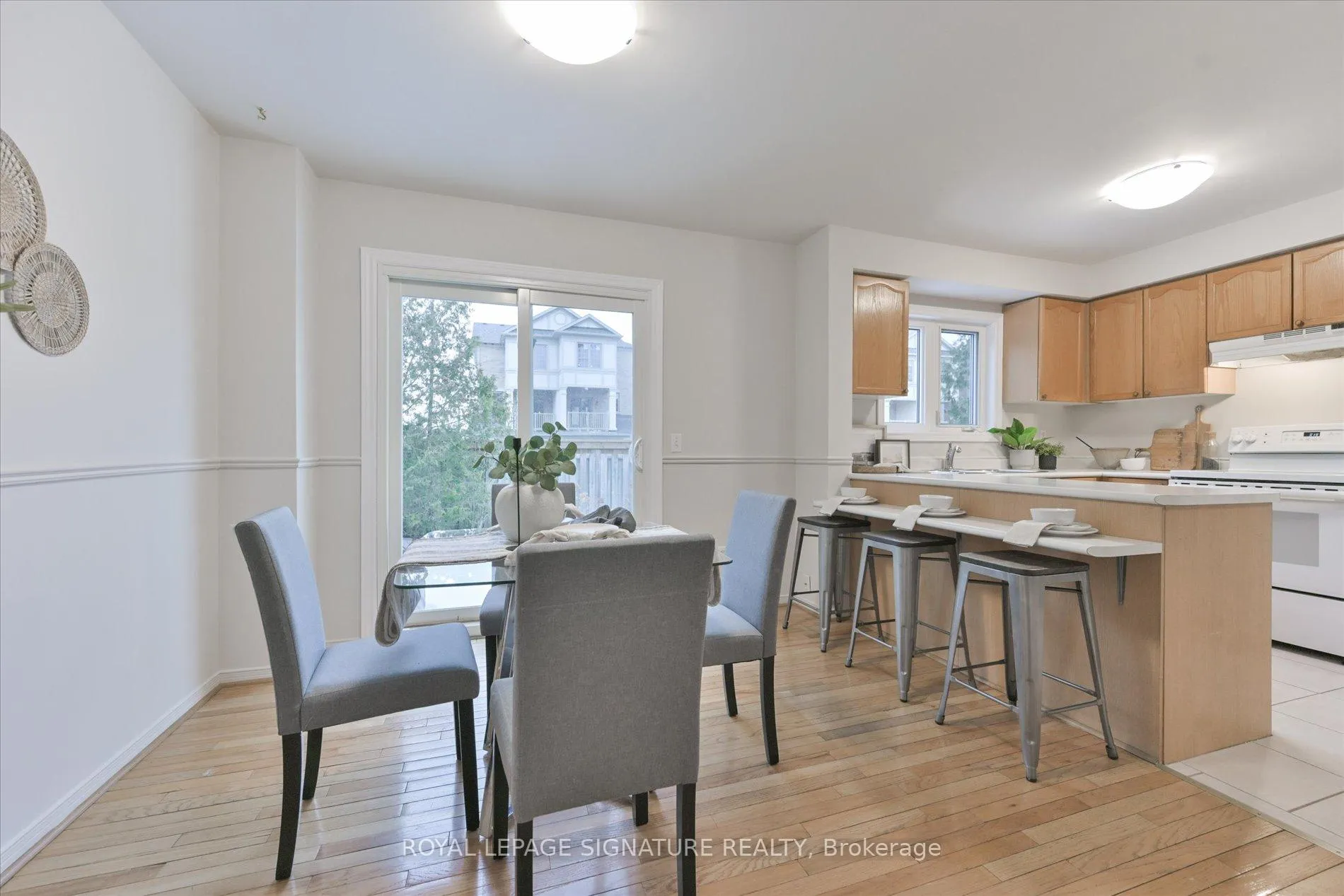 Photo 8 of Unit 6, 6157 Kingston Road, Scarborough, Centennial Scarborough — HOMEH