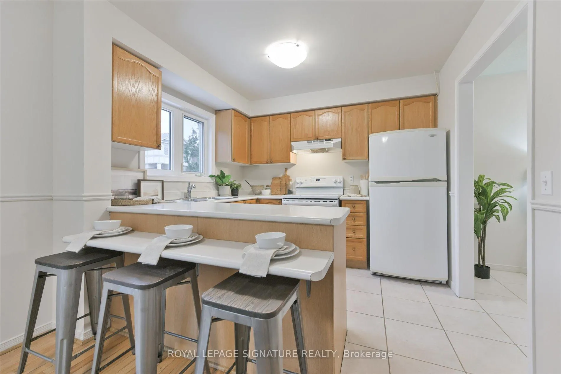 Photo 10 of Unit 6, 6157 Kingston Road, Scarborough, Centennial Scarborough — HOMEH