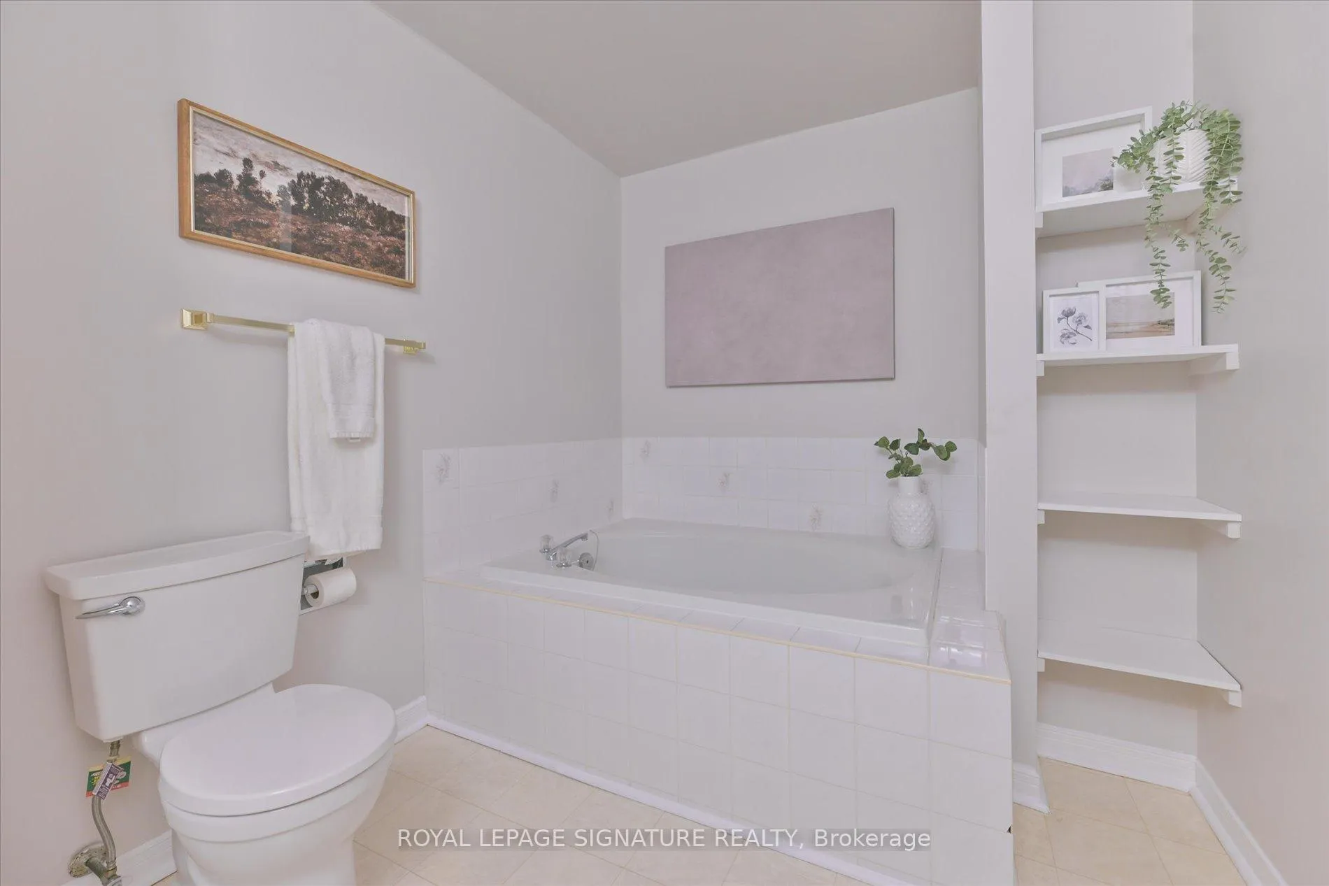Photo 16 of Unit 6, 6157 Kingston Road, Scarborough, Centennial Scarborough — HOMEH