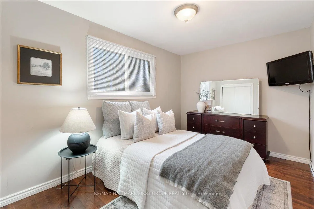 Photo 17 of 7 Cole Avenue, Clarington, Bowmanville — HOMEH