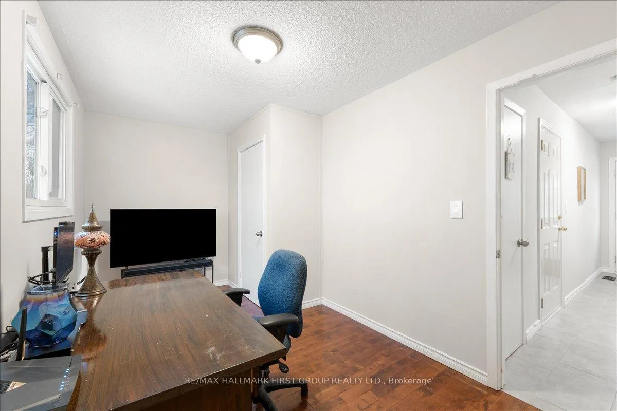 Photo 18 of 7 Cole Avenue, Clarington, Bowmanville — HOMEH