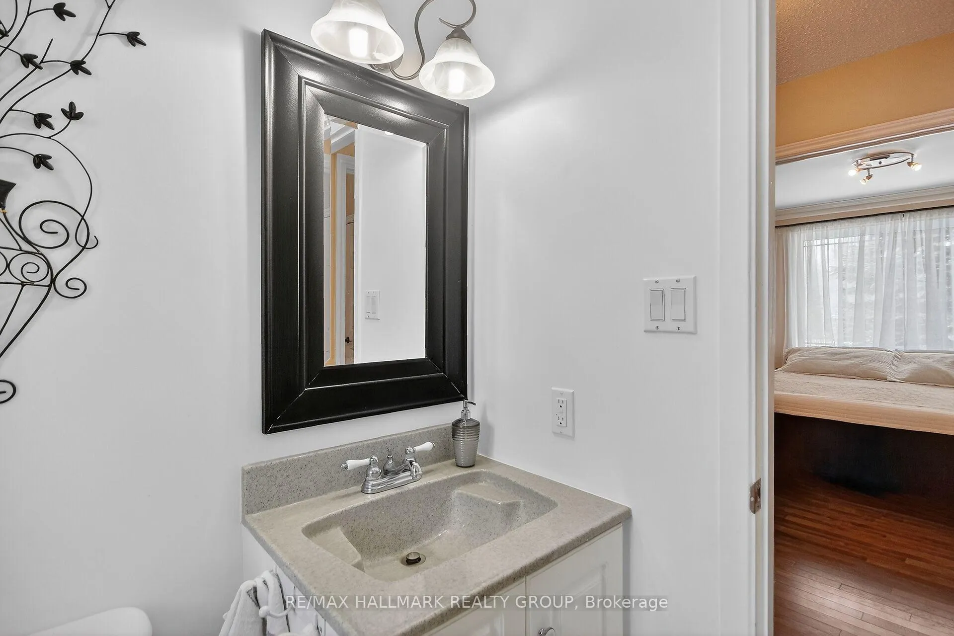 Photo 26 of 80 Maitland Street, Ottawa, Richmond — HOMEH