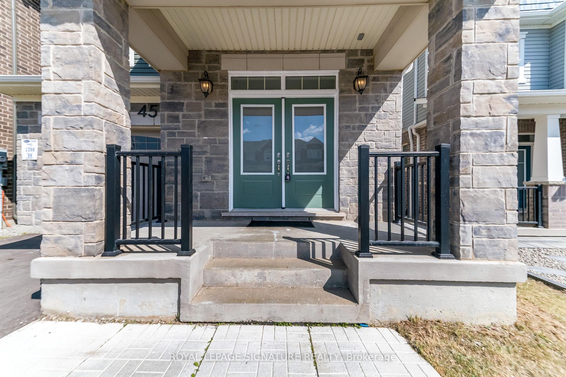 Photo 5 of 45 Forestwalk Street, Kitchener — HOMEH