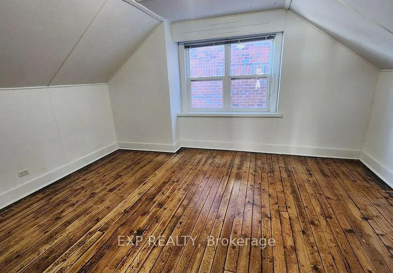 Photo 8 of 648 Glengrove Avenue, Toronto, Englemount-Lawrence — HOMEH