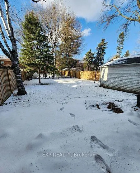 Photo 19 of 648 Glengrove Avenue, Toronto, Englemount-Lawrence — HOMEH