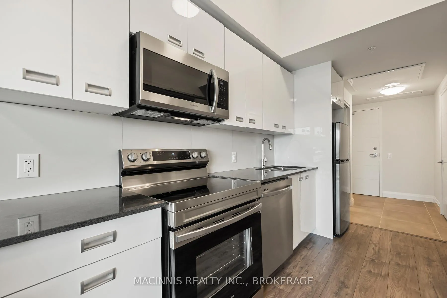 Photo 6 of Unit 410, 652 Princess Street, Kingston, Central City East — HOMEH