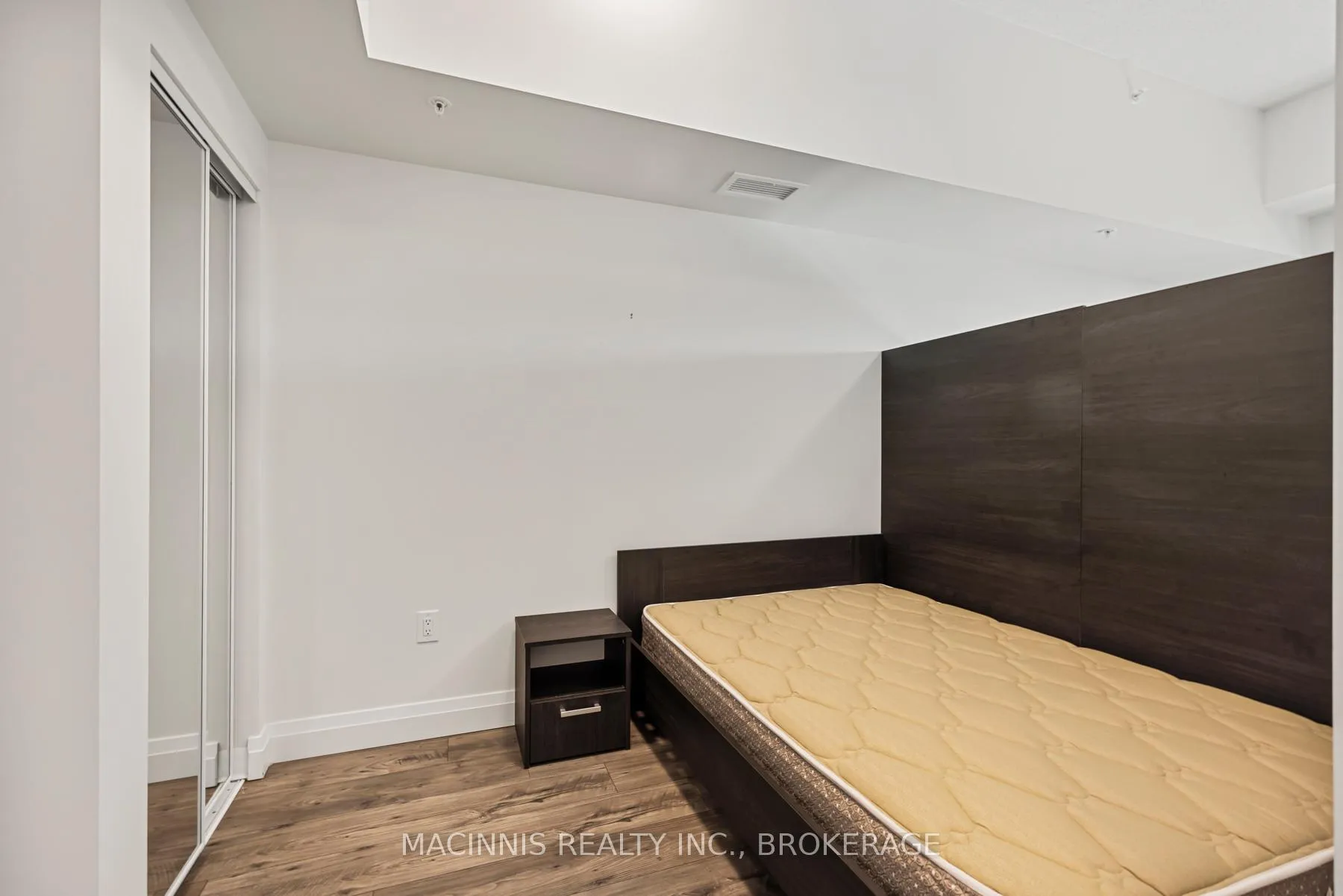 Photo 14 of Unit 410, 652 Princess Street, Kingston, Central City East — HOMEH