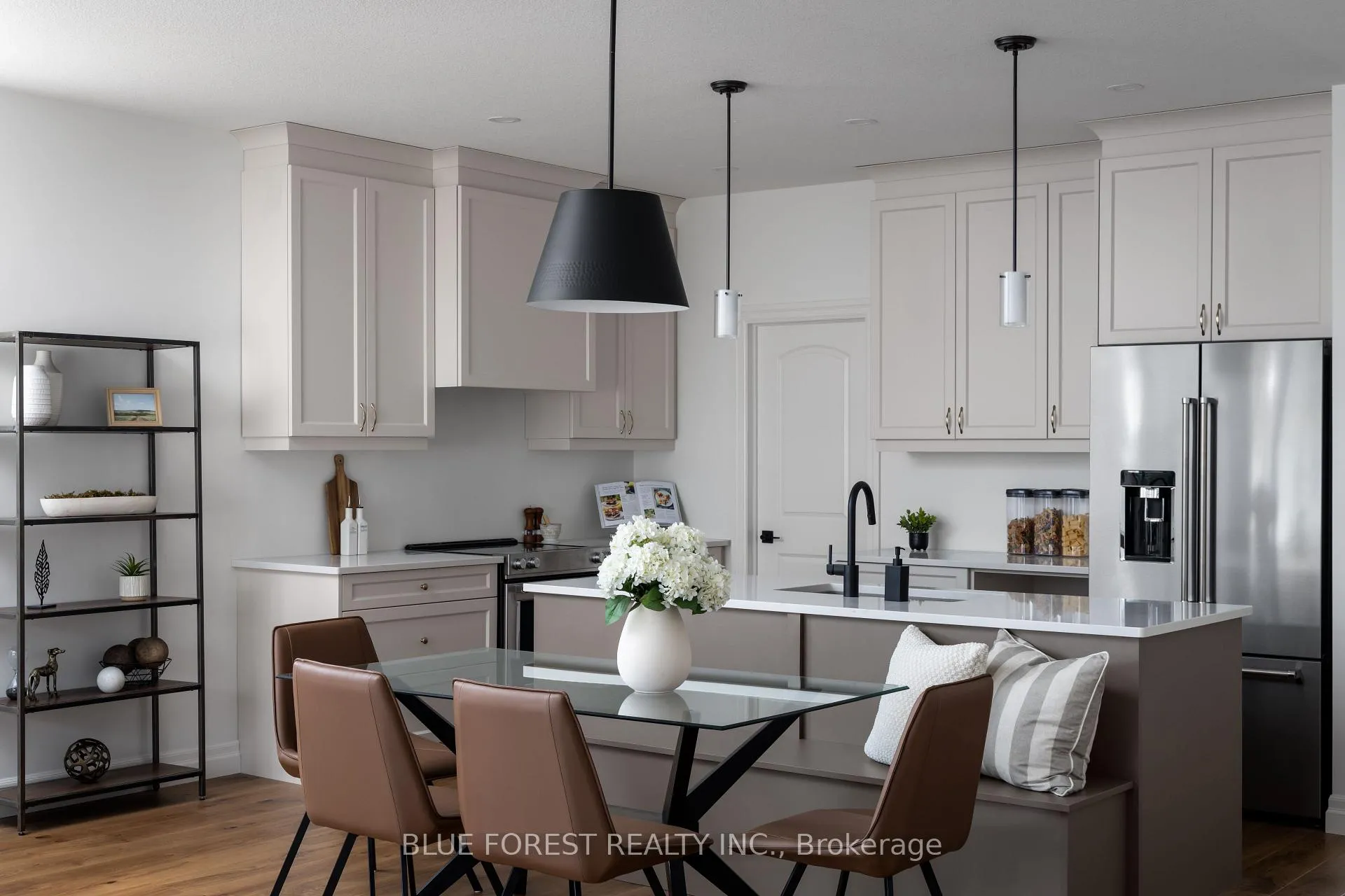 Photo 3 of 325 Harvest Lane, Thames Centre, Dorchester — HOMEH