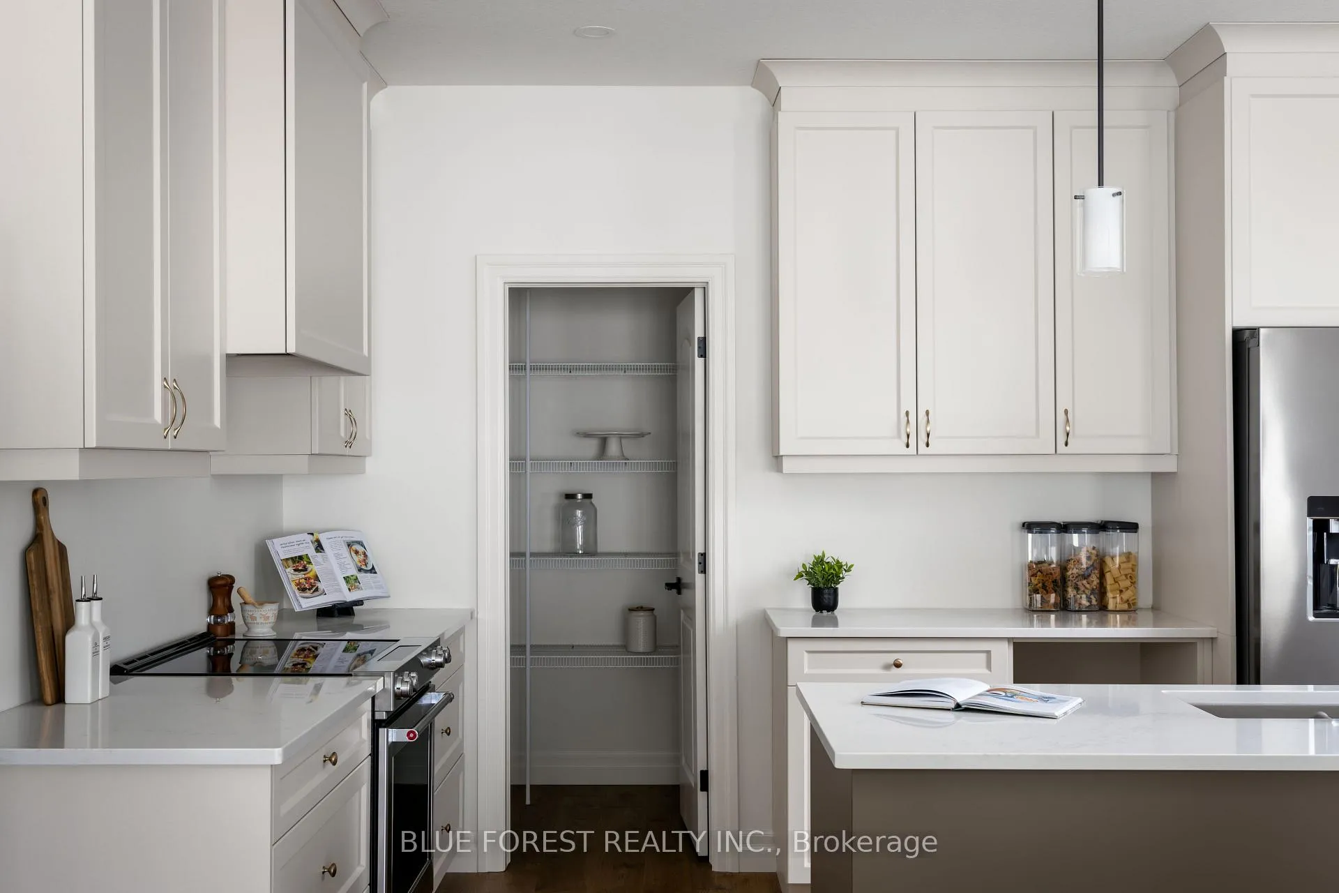 Photo 5 of 325 Harvest Lane, Thames Centre, Dorchester — HOMEH