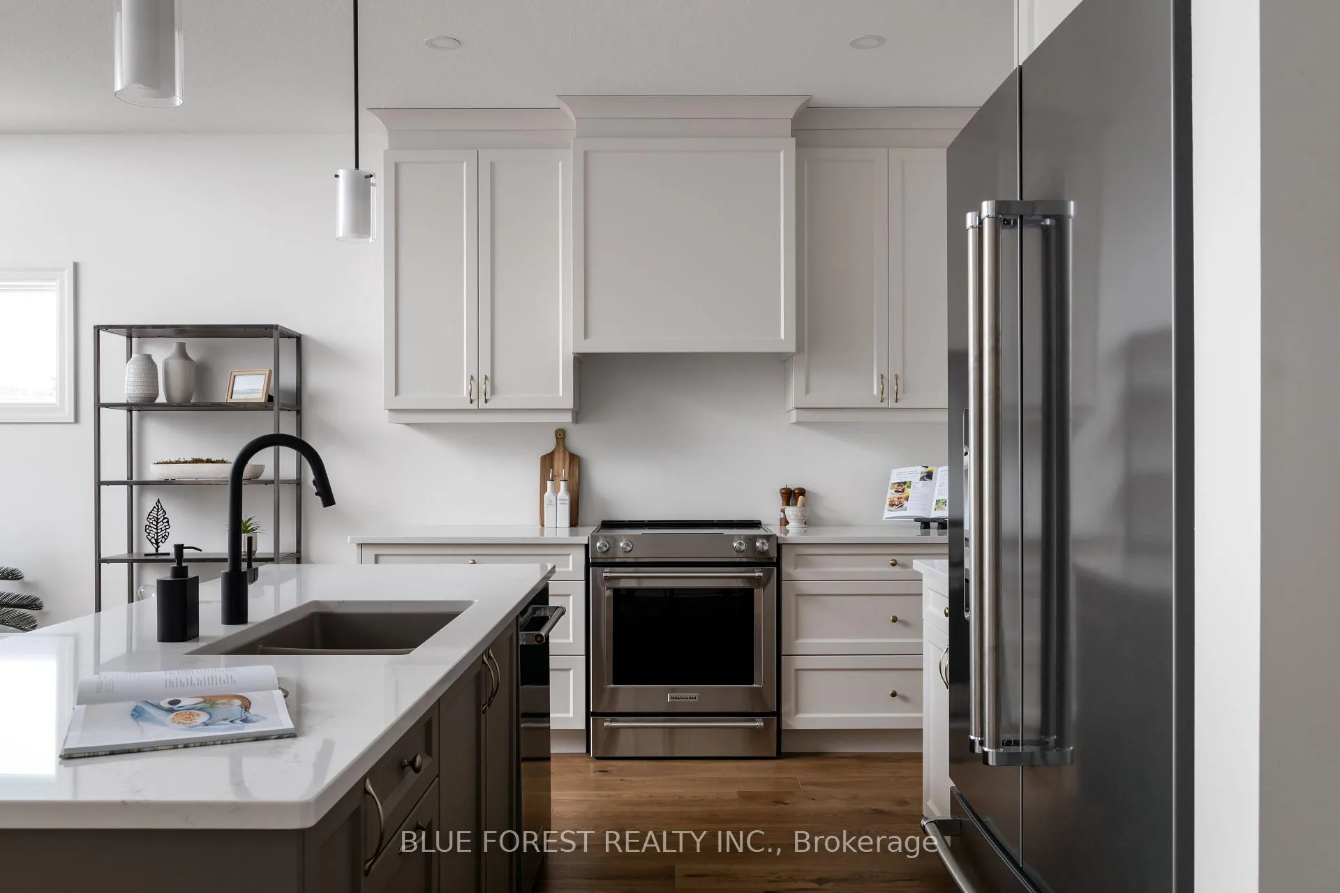 Photo 6 of 325 Harvest Lane, Thames Centre, Dorchester — HOMEH