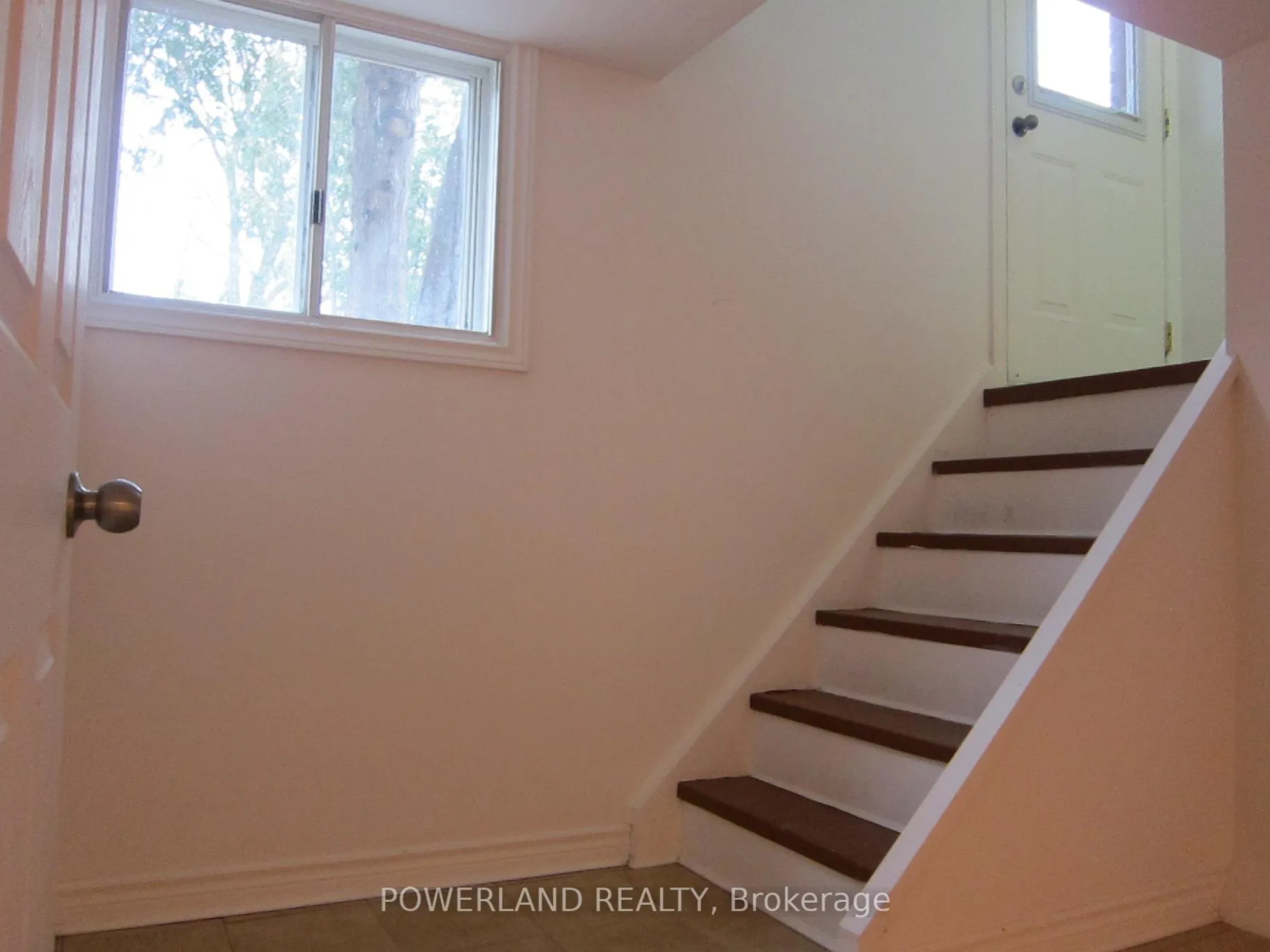 Photo 2 of Unit Lower, 45 Lincoln Green Drive, Markham, Bullock — HOMEH