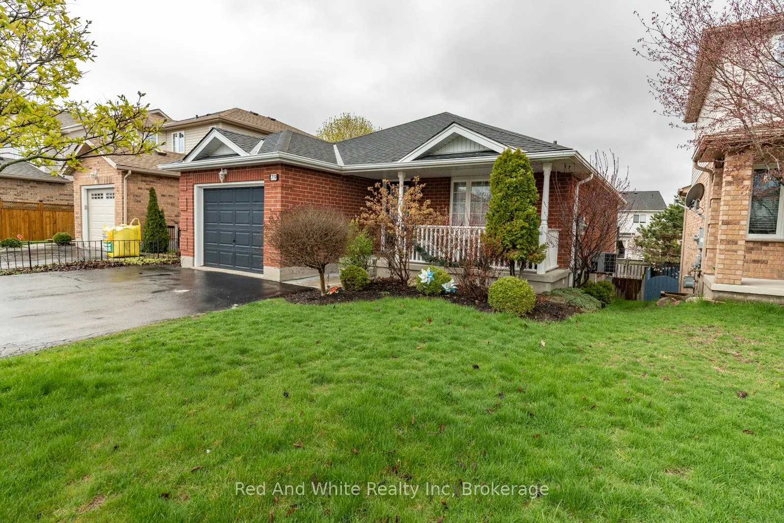 Photo 1 of Unit UPPER, 79 Munroe Crescent, Guelph, Clairfields/Hanlon Business Park — HOMEH